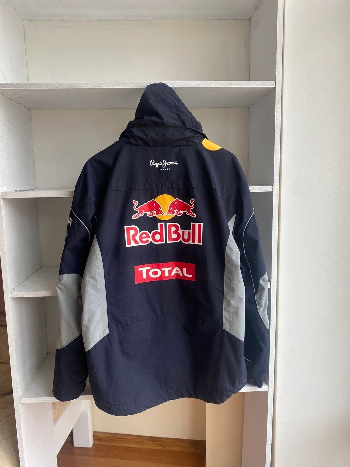 Vintage Red Bull Infiniti Formula 1 Racing Jacket Outerwear