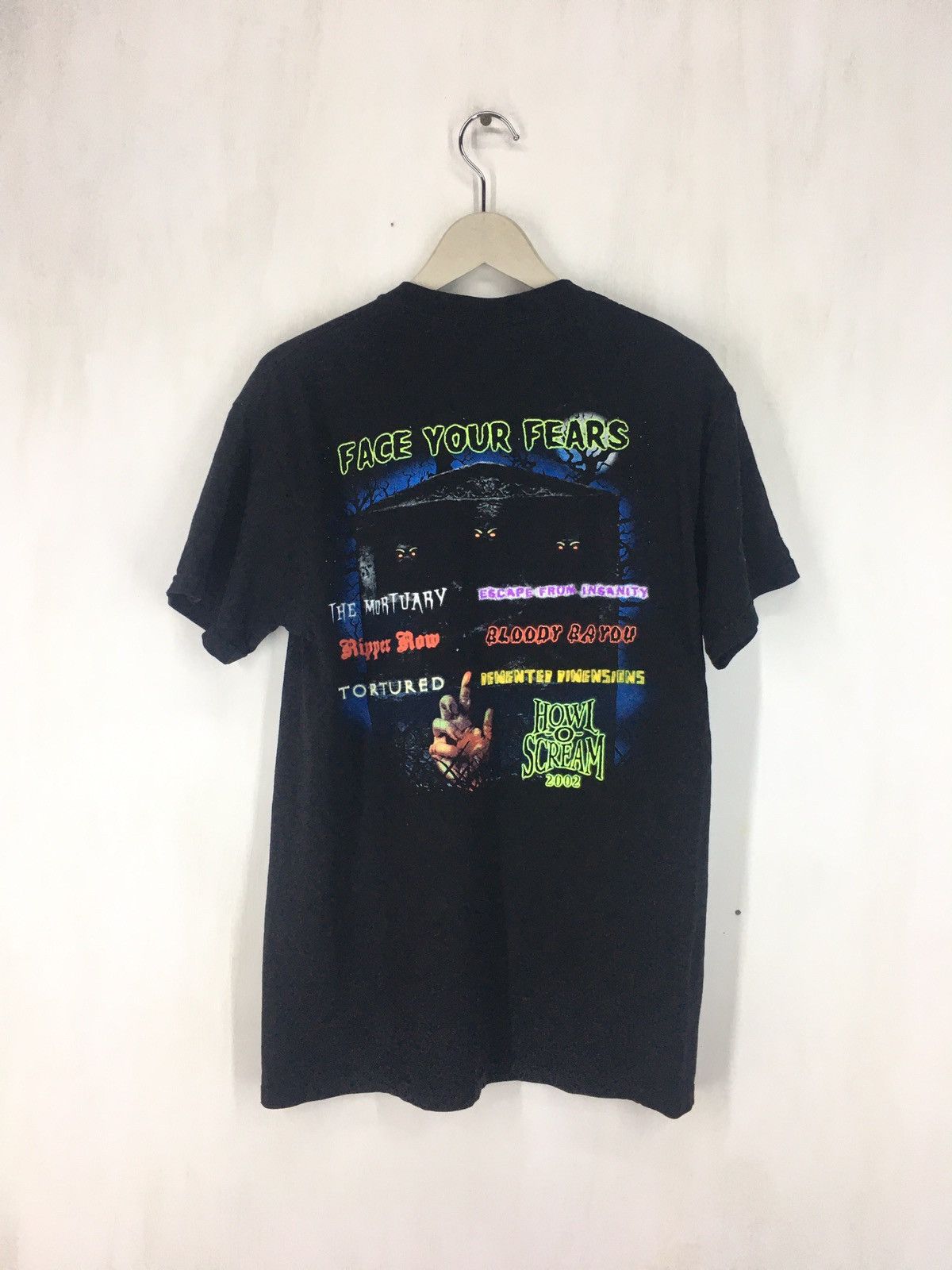 Vintage Vintage 2002 Howl -O- Scream horror t shirt Size US M / EU 48-50 / 2 - 2 Thumbnail