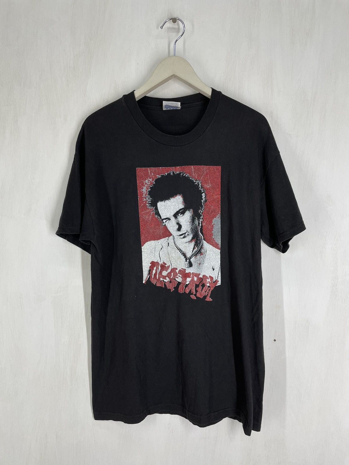 image of Band Tees x Vintage Y2K Destroy Sid Vicious Punk Sex Pistols T Shirt in Black, Men's (Size Medium)