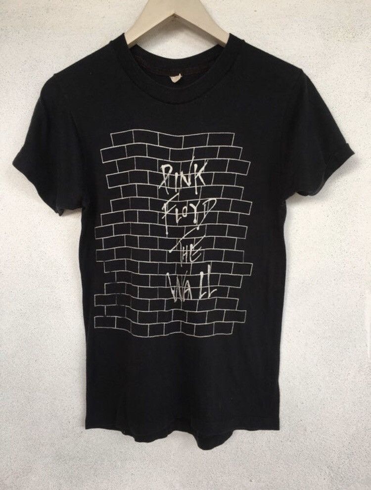 Vintage 70s Pink Floyd the wall t shirt