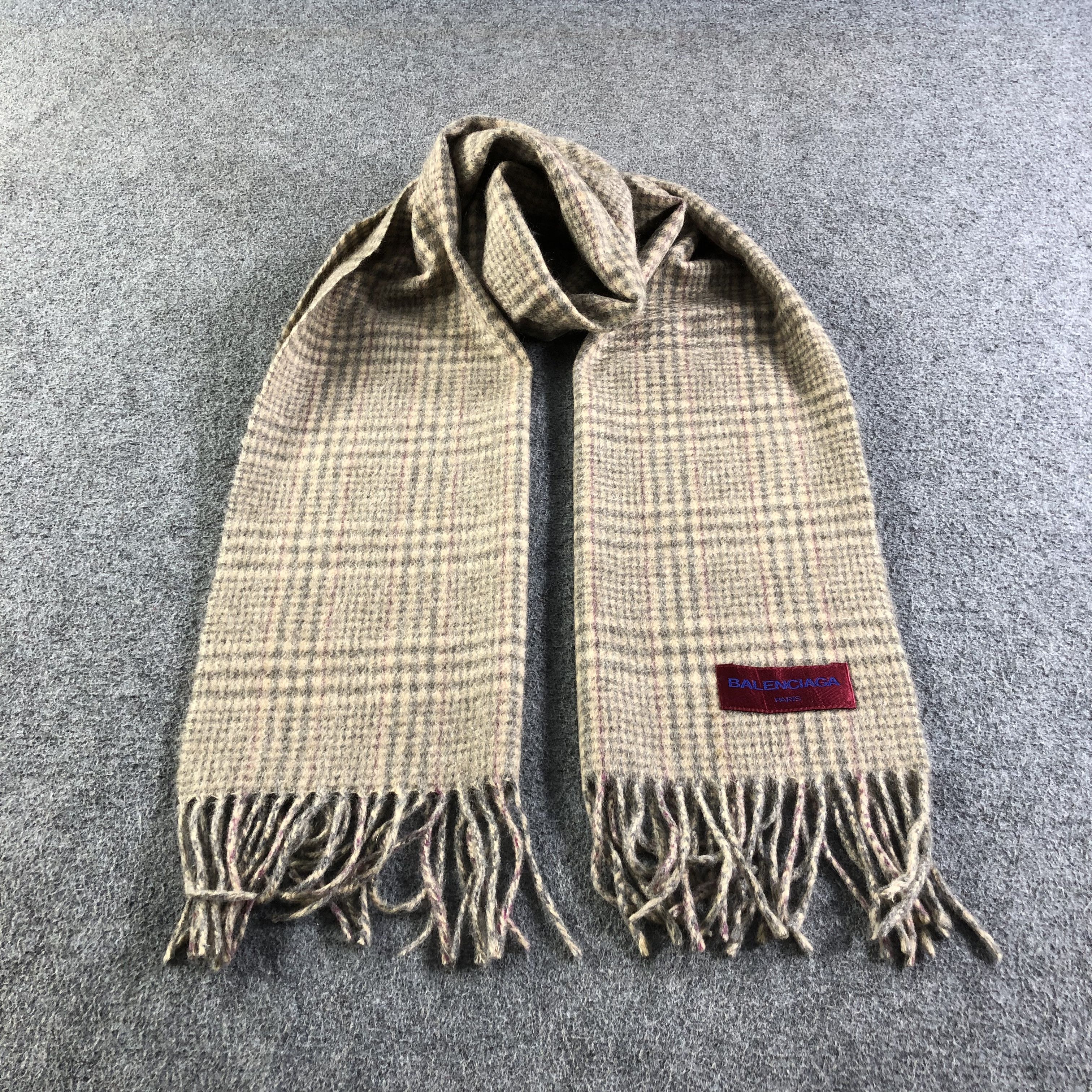 Balenciaga Balenciaga Cashmere Scarf Muffler V1744 Size ONE SIZE - 1 Thumbnail