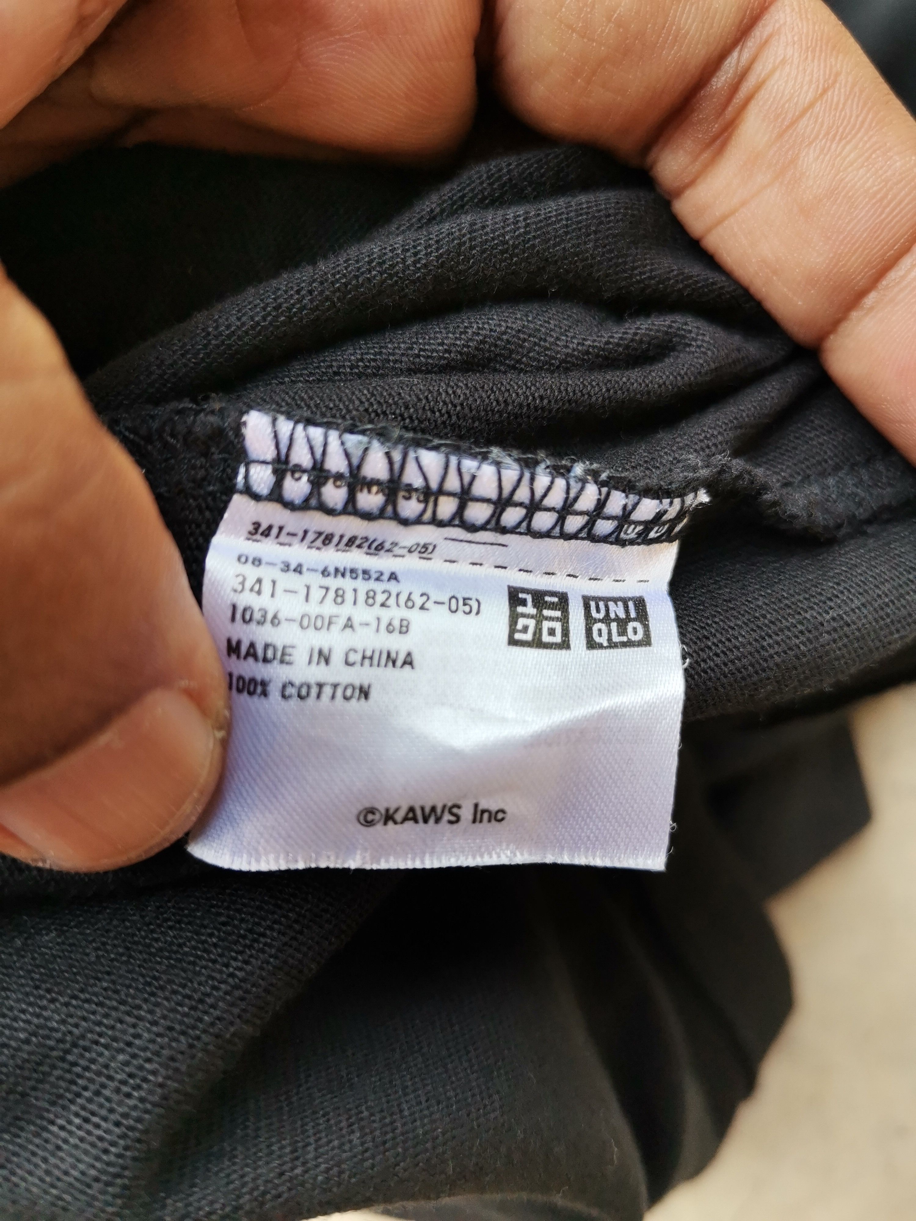 Japanese Brand Vintage Kaws * Very Rare* Size US L / EU 52-54 / 3 - 6 Thumbnail