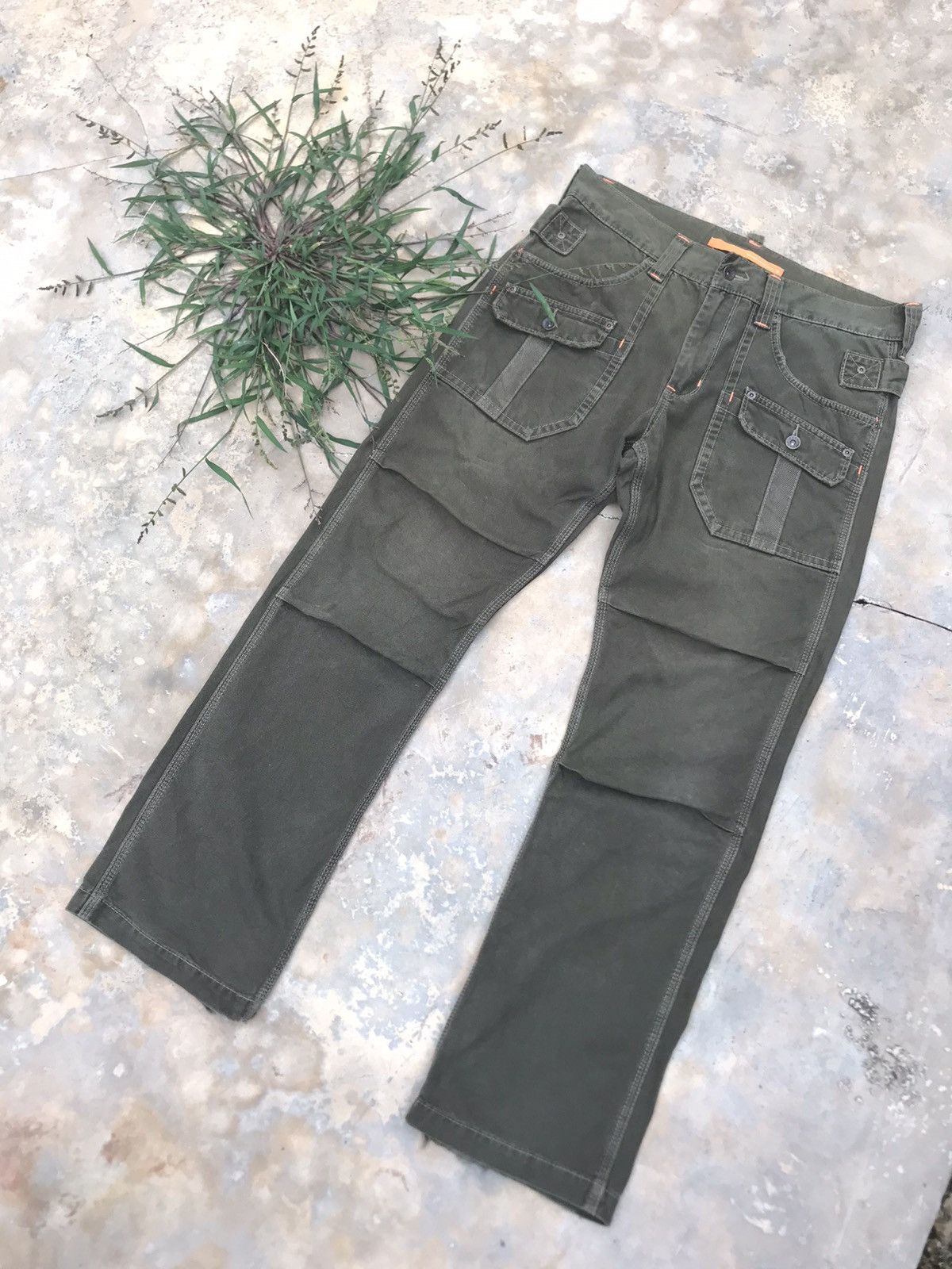 Edwin Edwin Exclusive Vintage 6 Pocket Bush Pant Size US 34 / EU 50 - 1 Thumbnail