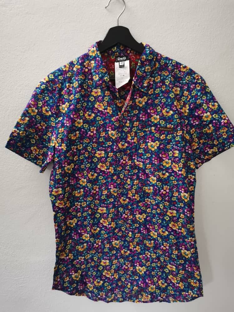 Designer DOLCE & GABBANA X ITALIAN SHIRT Size US S / EU 44-46 / 1 - 1 Thumbnail