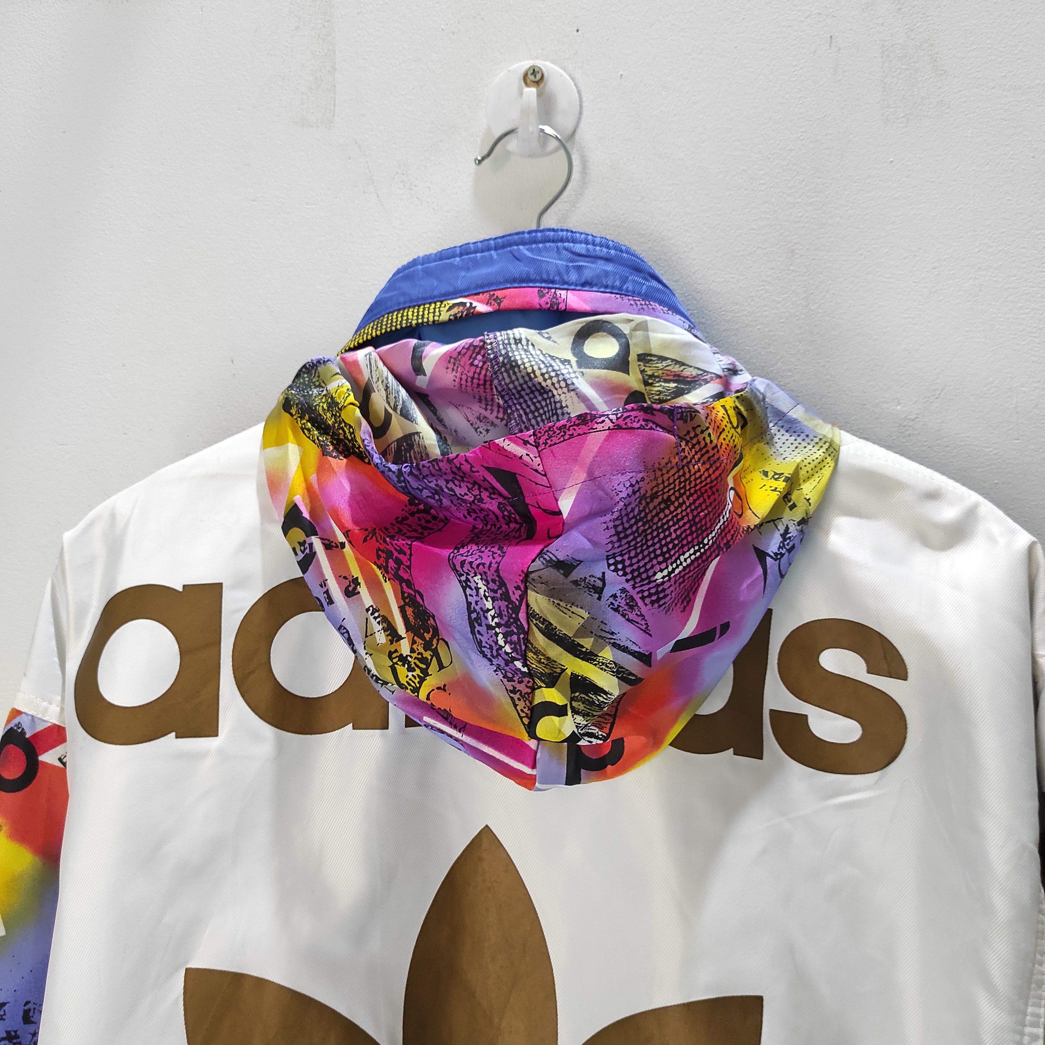 Adidas Vintage Adidas International Big Logo Gold Ski Jacket Size US L / EU 52-54 / 3 - 19 Thumbnail