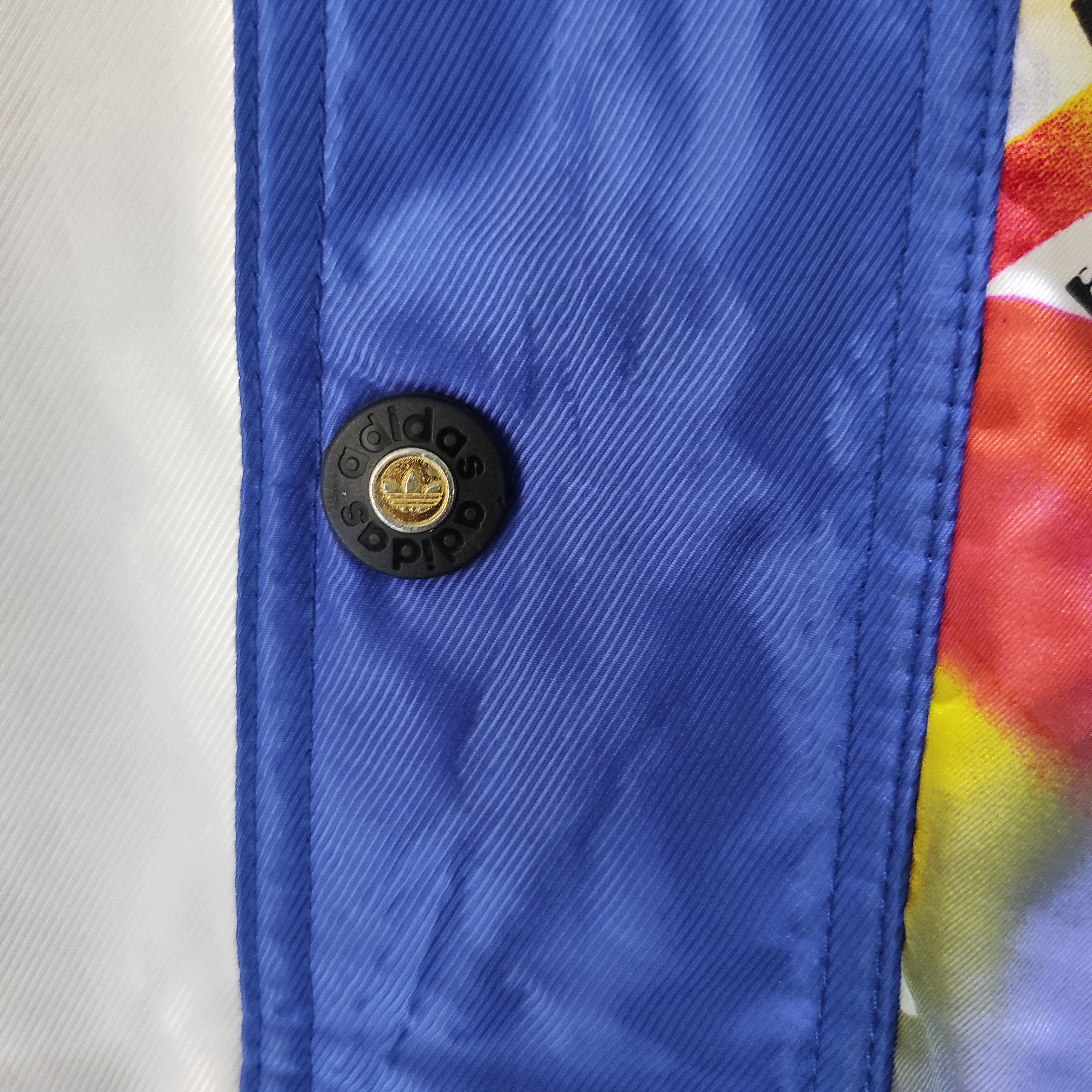 Adidas Vintage Adidas International Big Logo Gold Ski Jacket Size US L / EU 52-54 / 3 - 8 Thumbnail