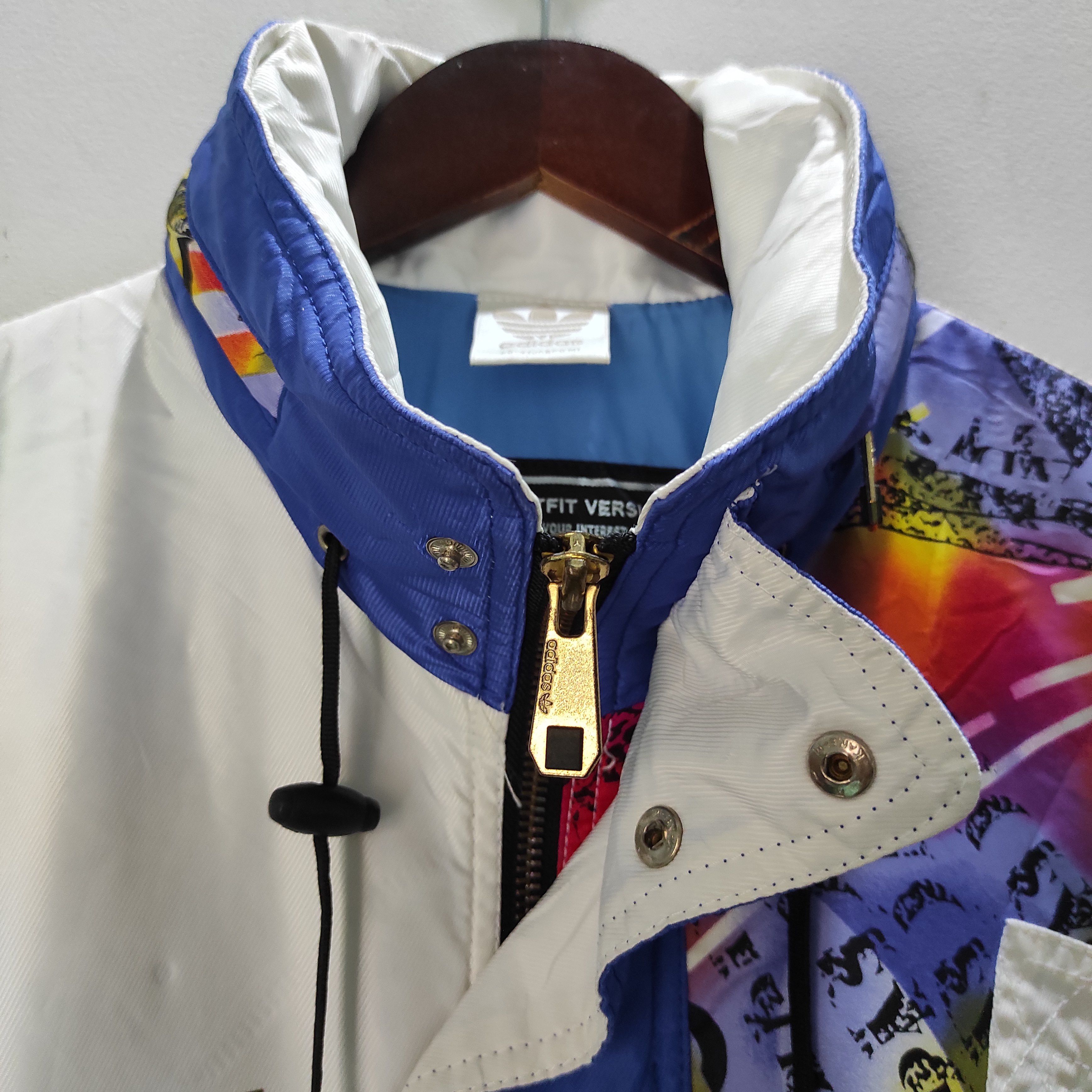 Adidas Vintage Adidas International Big Logo Gold Ski Jacket Size US L / EU 52-54 / 3 - 11 Thumbnail