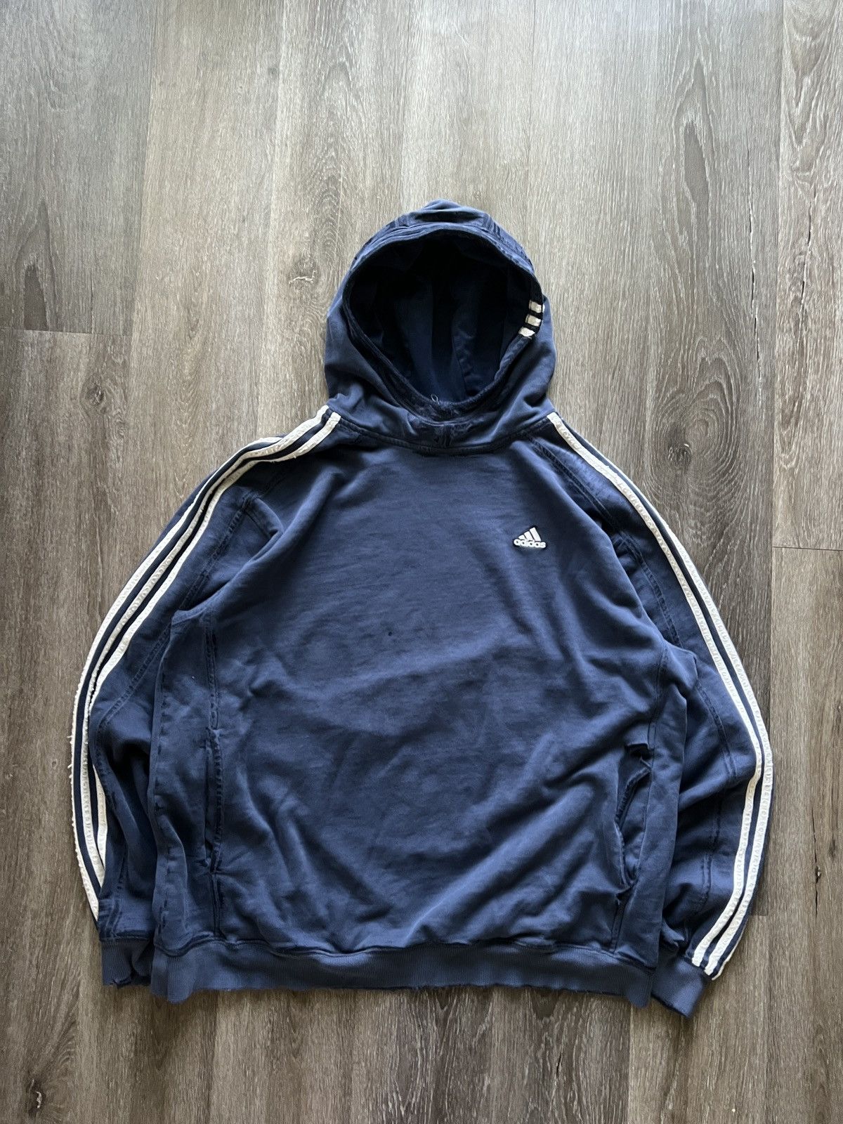 Adidas × Straight Faded × Vintage Vintage 90s Adidas Faded