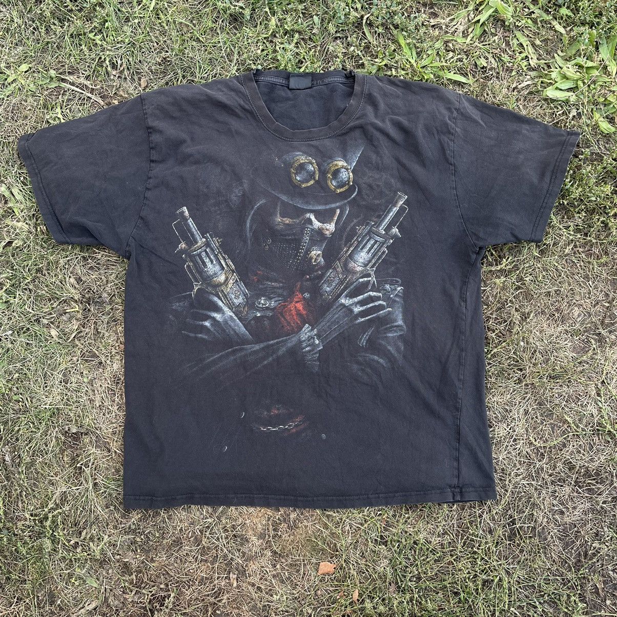 Vintage Vintage 2000s Graphic Tee Skull Devil Thrashed Grunge XL Size US XL / EU 56 / 4 - 1 Thumbnail