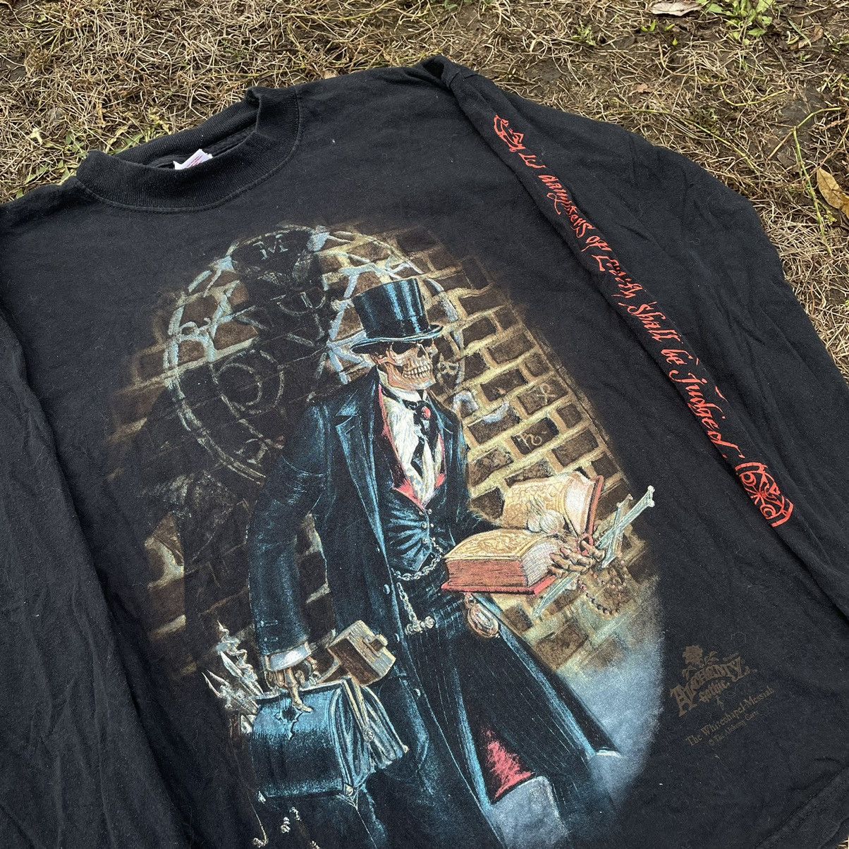 Vintage Vintage Y2K Sun Faded Graphic Tee Skull Horror Black Swag L Size US L / EU 52-54 / 3 - 5 Thumbnail