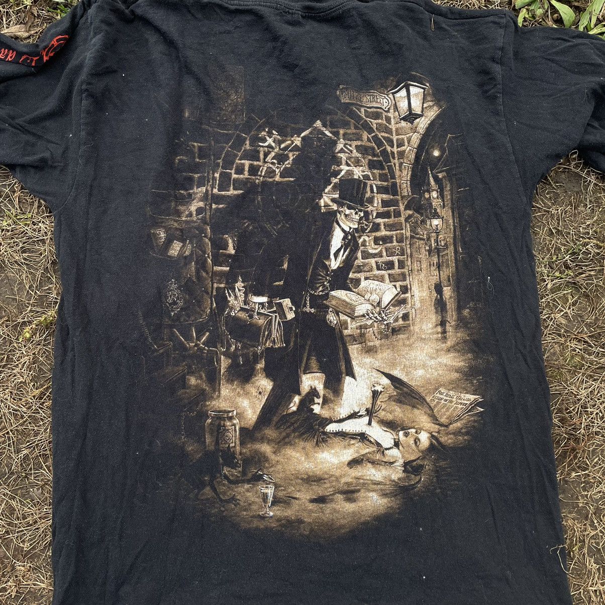 Vintage Vintage Y2K Sun Faded Graphic Tee Skull Horror Black Swag L Size US L / EU 52-54 / 3 - 9 Thumbnail