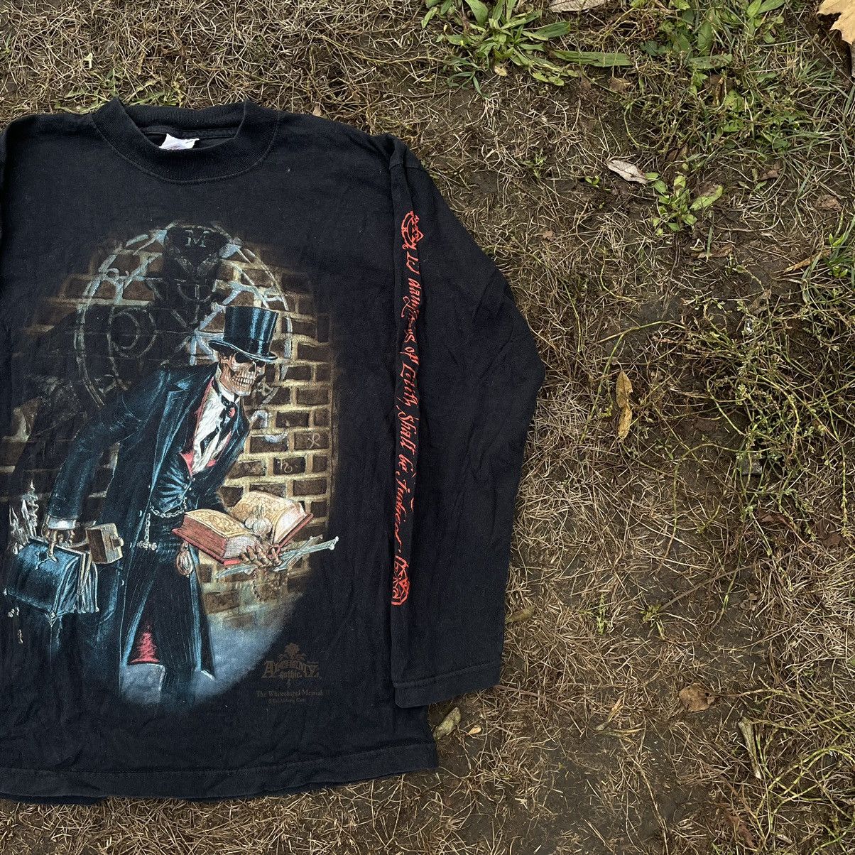 Vintage Vintage Y2K Sun Faded Graphic Tee Skull Horror Black Swag L Size US L / EU 52-54 / 3 - 3 Thumbnail
