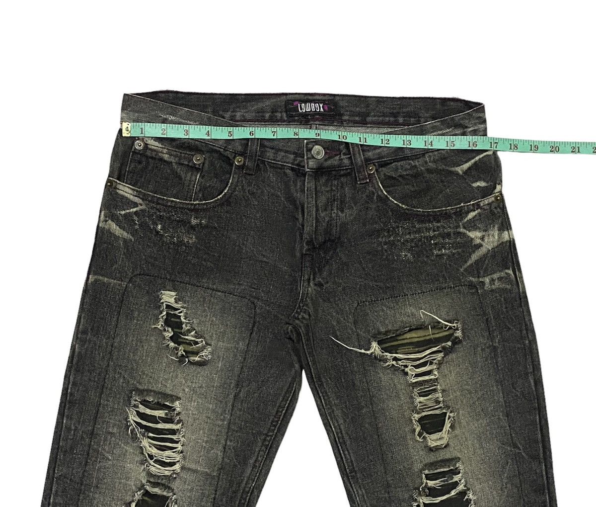 LOWBOX Nice Design‼️“LOWBOX” Ripped Distressed Denim Pants Size US 32 / EU 48 - 4 Thumbnail