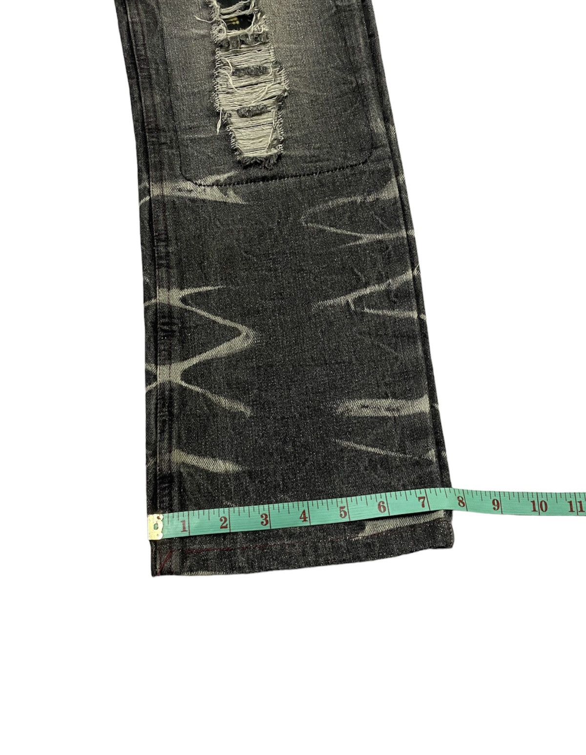 LOWBOX Nice Design‼️“LOWBOX” Ripped Distressed Denim Pants Size US 32 / EU 48 - 10 Thumbnail