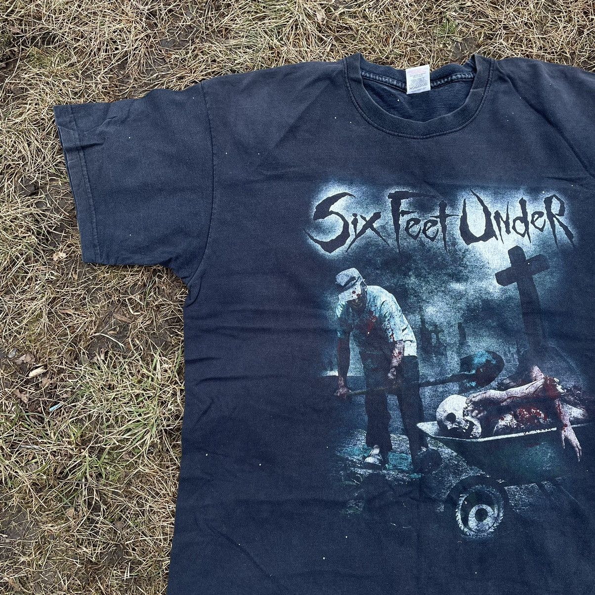 Vintage Vintage 90s Six Feet Under Graphic Tee Faded Black Indie L Size US L / EU 52-54 / 3 - 3 Thumbnail