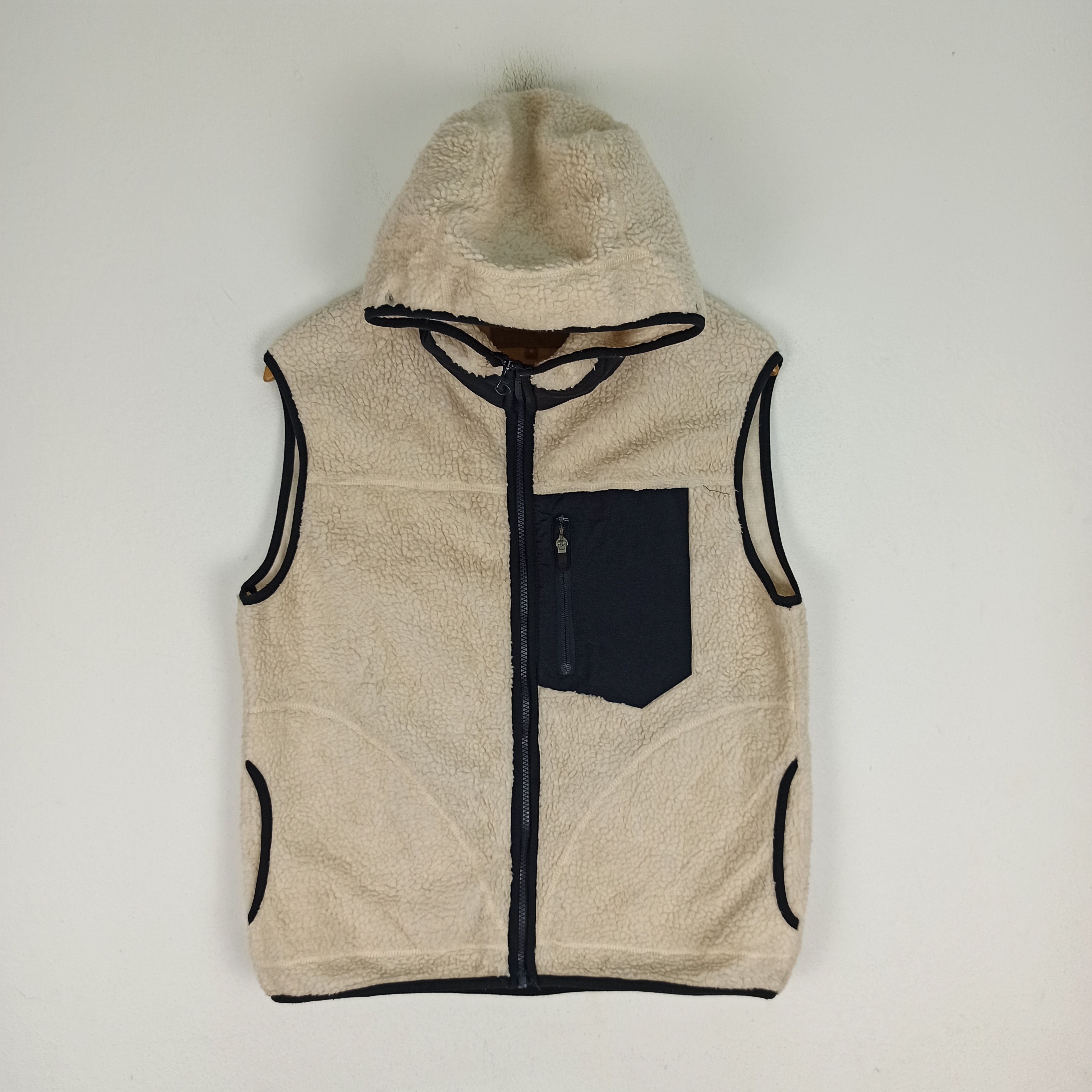 Designer Rare United Arrows Fleece Hoodie Vest Size US M / EU 48-50 / 2 - 1 Thumbnail