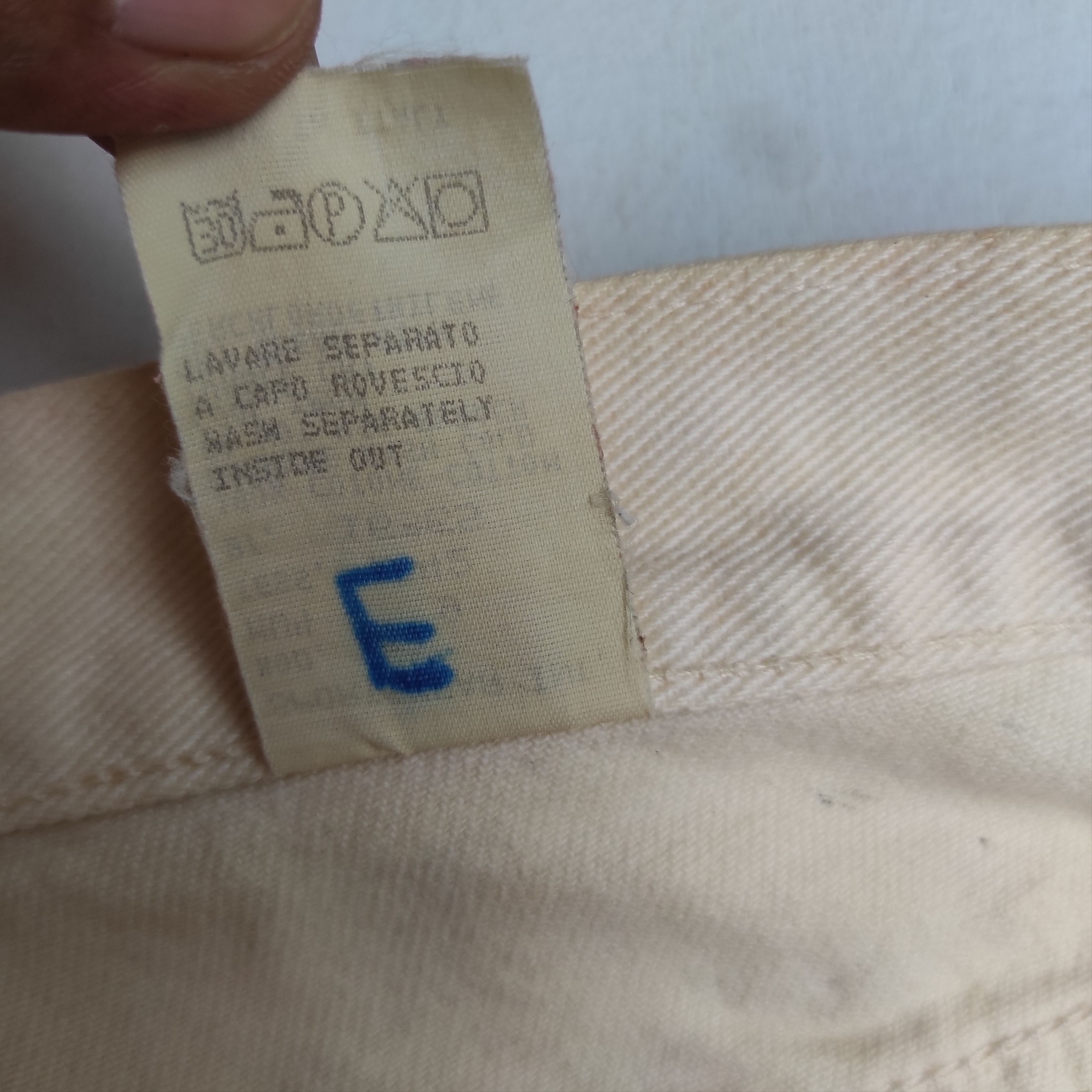 Moschino × Vintage Vintage Moschino love pocket denim jeans made in Italy Size 28" / US 6 / IT 42 - 12 Thumbnail