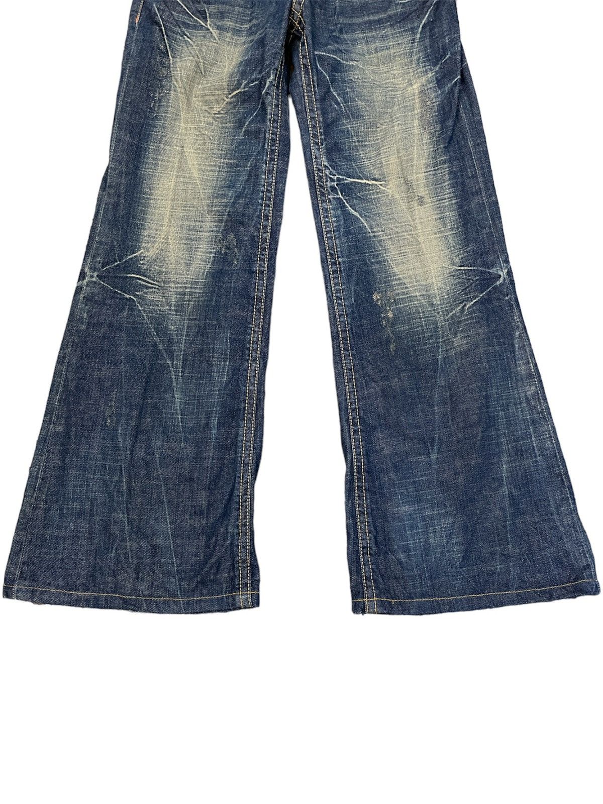Japanese Brand VINTAGE RARE LOLITA BRUSH BOOTCUT JEANS SIZE 31X30 Size 31" - 4 Thumbnail