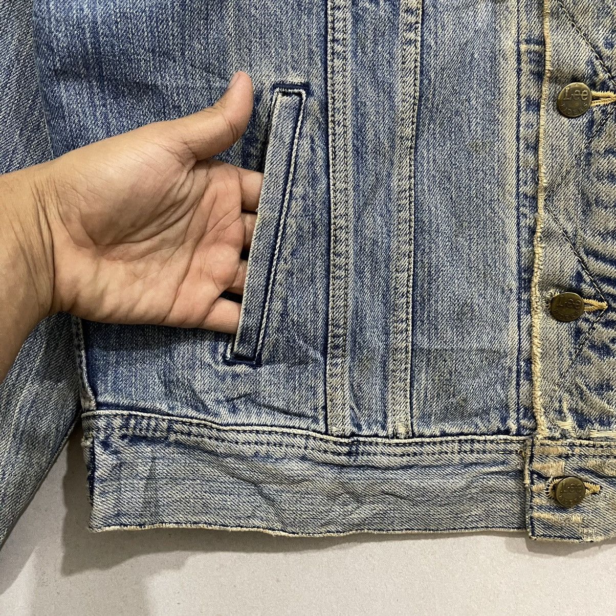 Lee × Vintage Rare Vtg 80s LEE Riders Distressed Denim Trucker Jacket Size US L / EU 52-54 / 3 - 11 Thumbnail