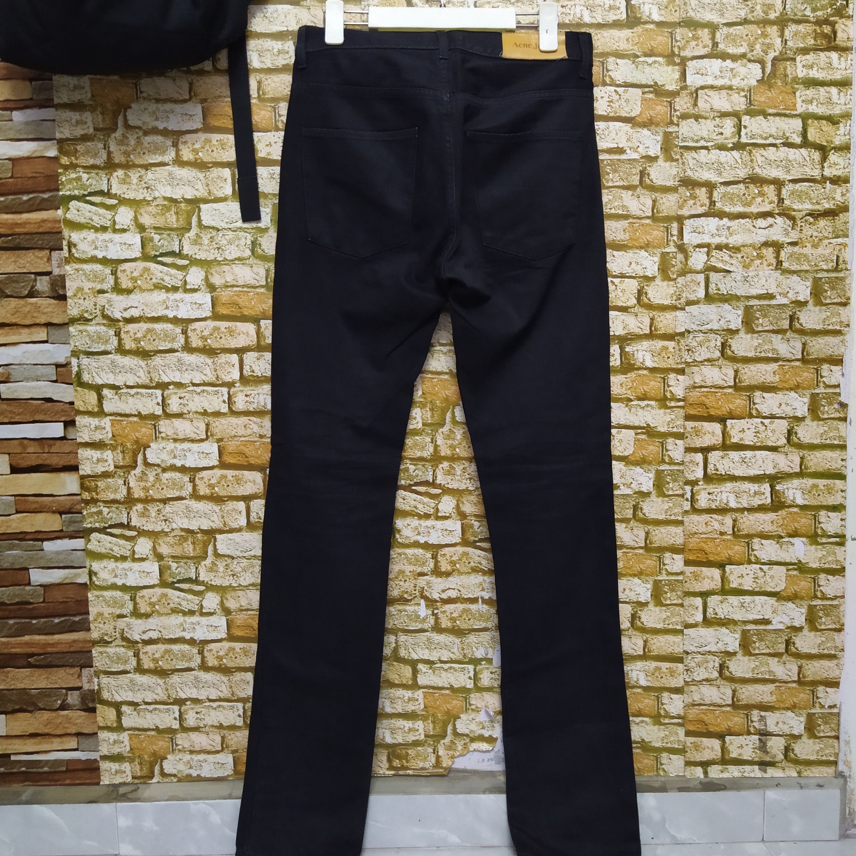 Acne Studios ACNE JEANS SUPER BLACK DENIM (D120) Size US 30 / EU 46 - 4 Thumbnail