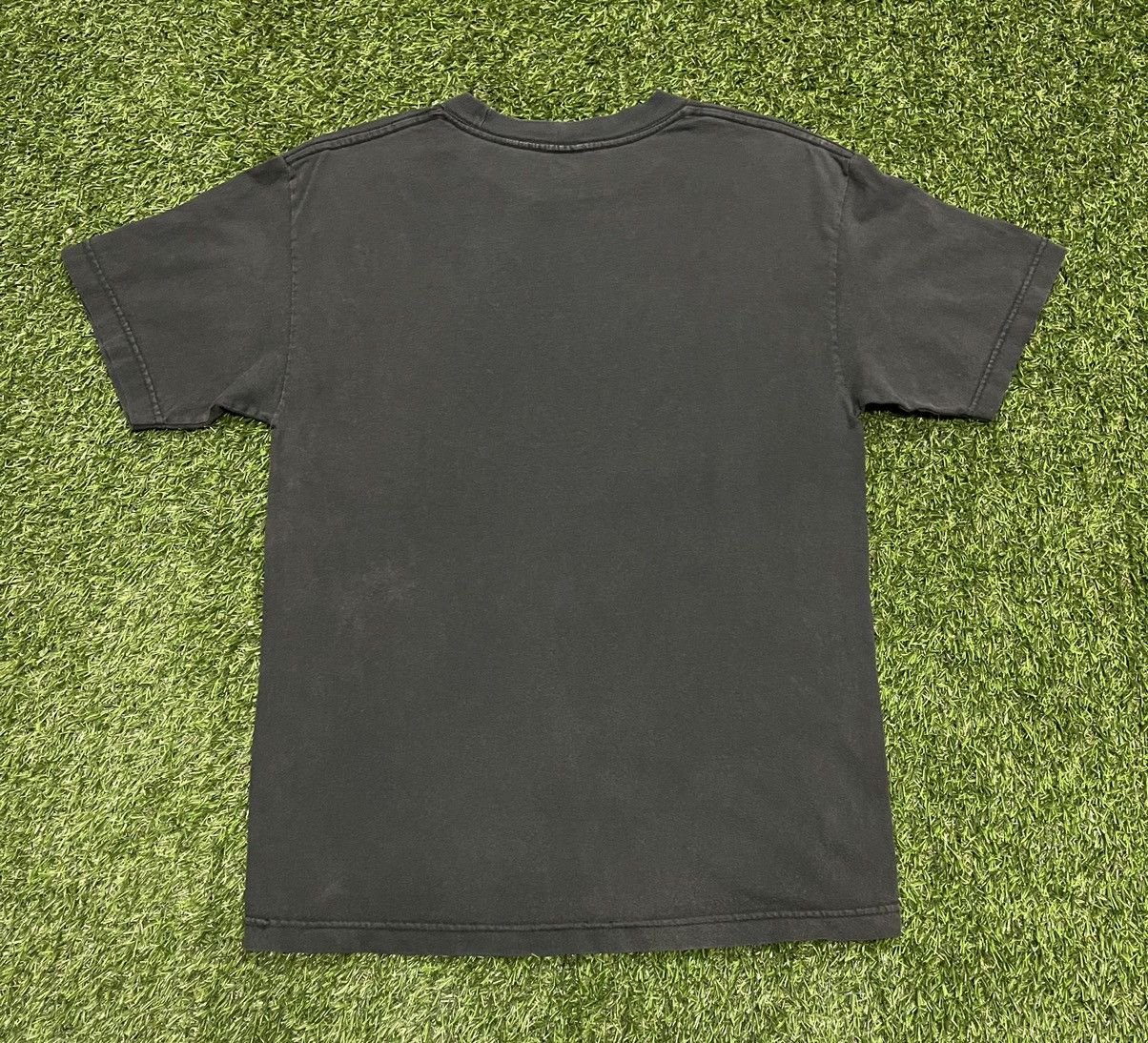 Band Tees × Vintage Vintage Y2K Arctic Monkeys Sun Faded Promo Tee Size US M / EU 48-50 / 2 - 7 Thumbnail