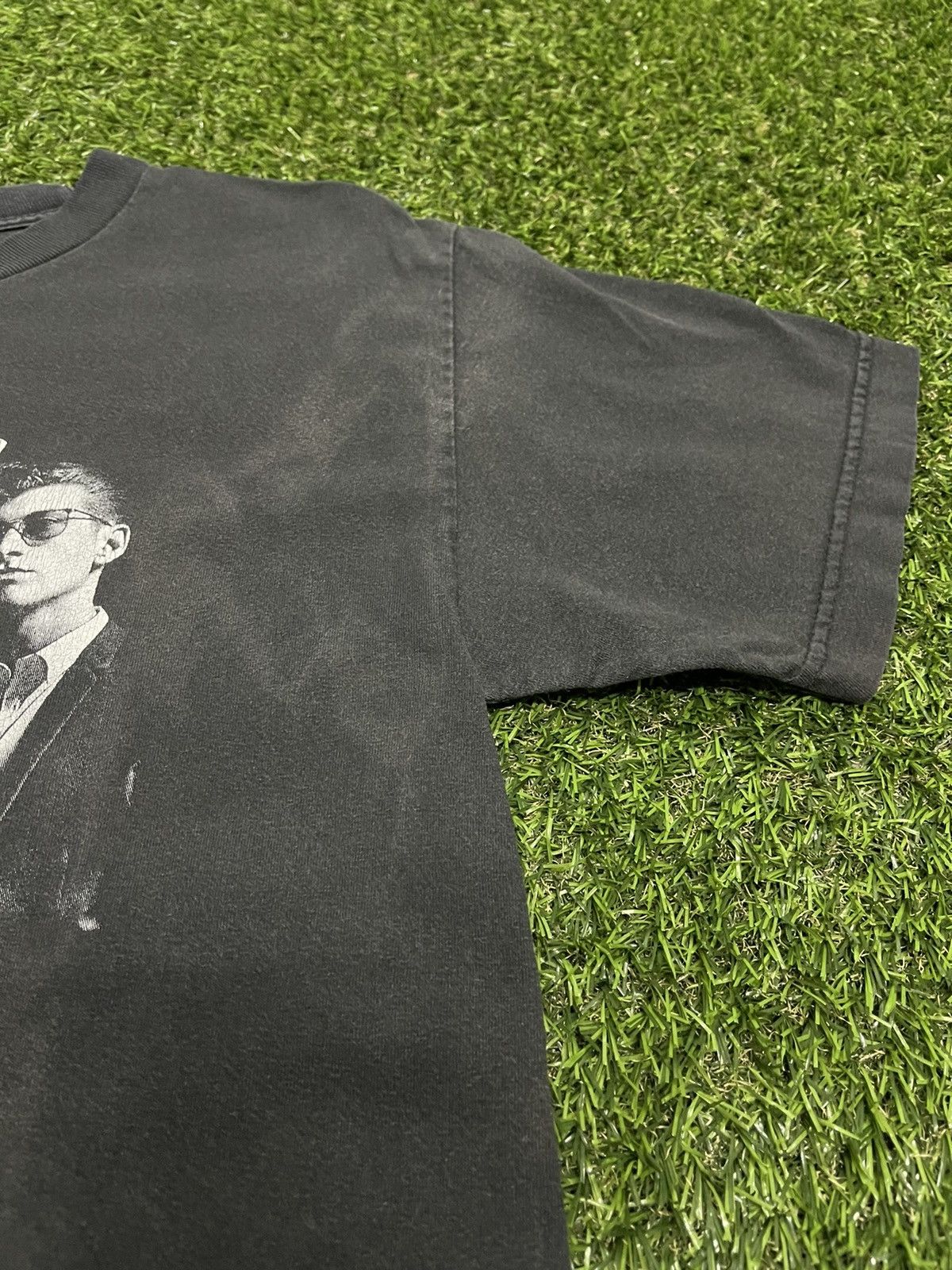 Band Tees × Vintage Vintage Y2K Arctic Monkeys Sun Faded Promo Tee Size US M / EU 48-50 / 2 - 5 Thumbnail