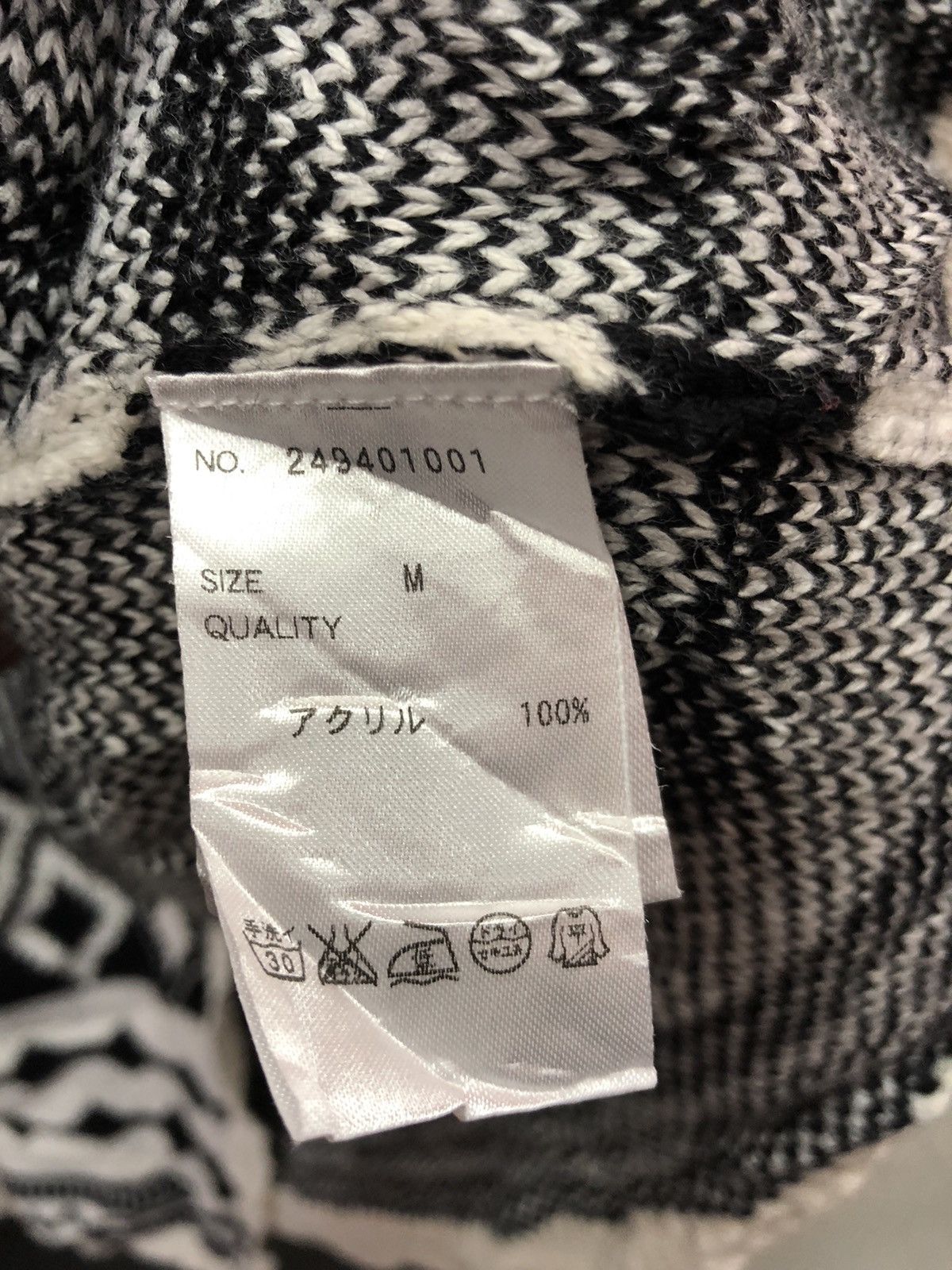 Japanese Brand Patterned RyuRyu knitwear cardigan one button Size US M / EU 48-50 / 2 - 9 Thumbnail