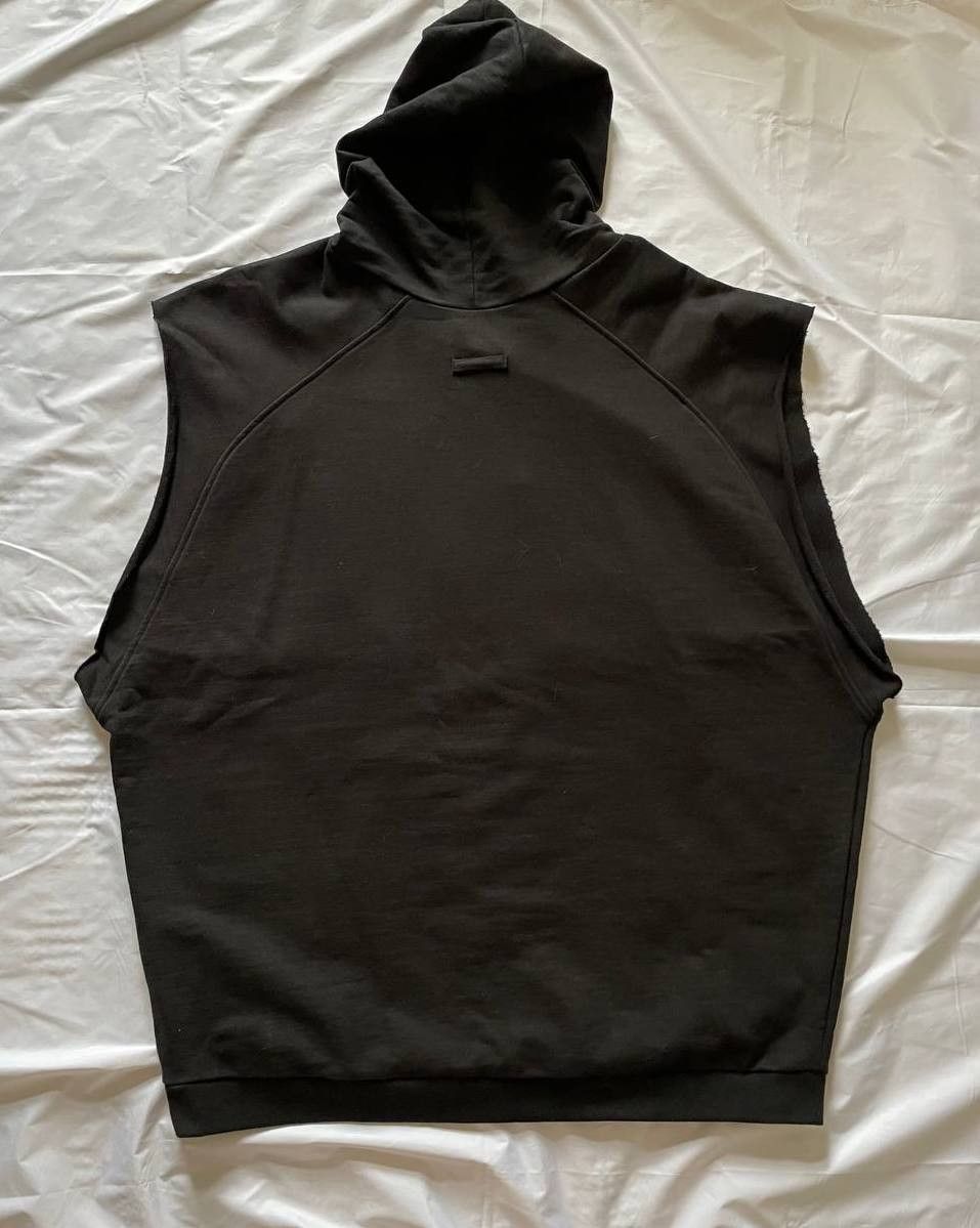 Raf Simons Raf Simons Smiley Sleeveless Hoodie Size US S / EU 44-46 / 1 - 2 Thumbnail