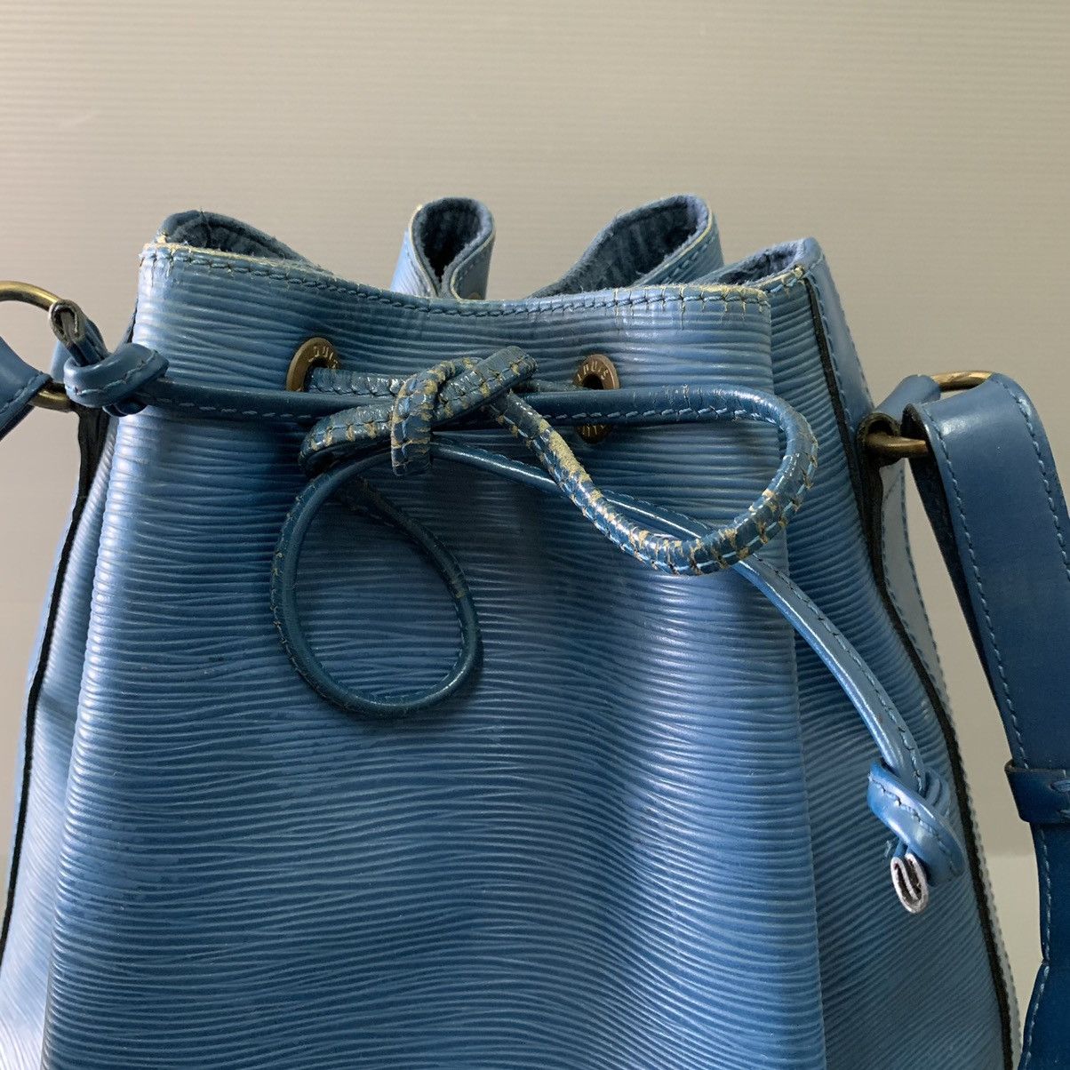 Louis Vuitton Louis Vuitton Epi Leather Large Noe Size ONE SIZE - 15 Thumbnail