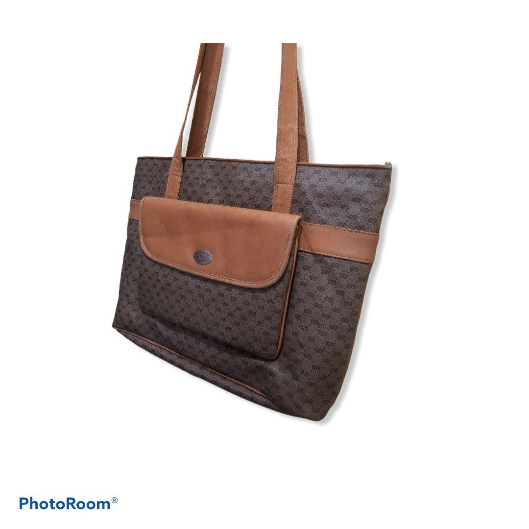 Gucci Authentic Vintage Gucci GG Shoulder bag 30.01.2315 Size ONE SIZE - 1 Thumbnail