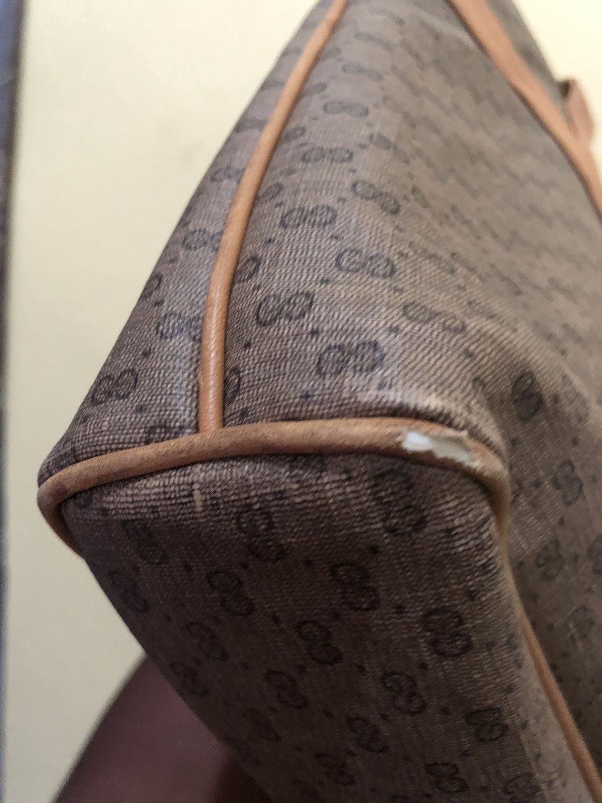 Gucci Authentic Vintage Gucci GG Shoulder bag 30.01.2315 Size ONE SIZE - 13 Thumbnail