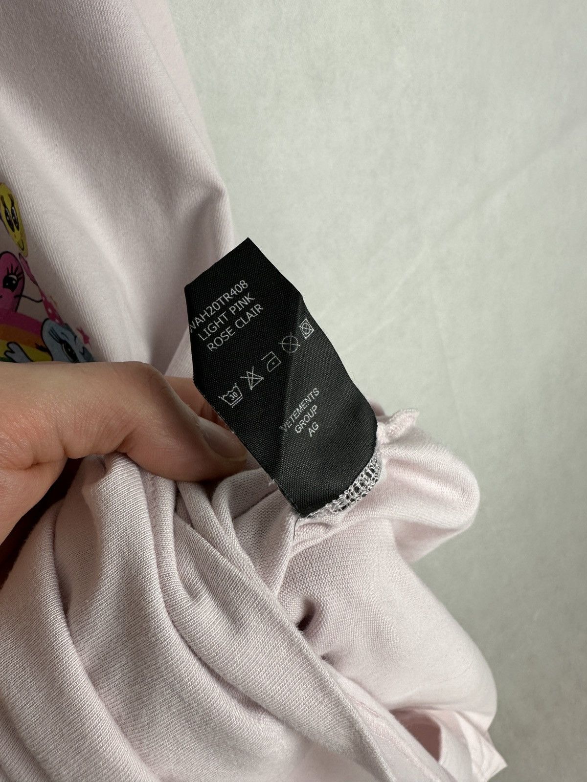 Vetements Vetements *Rare* Masked Pink Hoodie AW19 Size US L / EU 52-54 / 3 - 5 Thumbnail