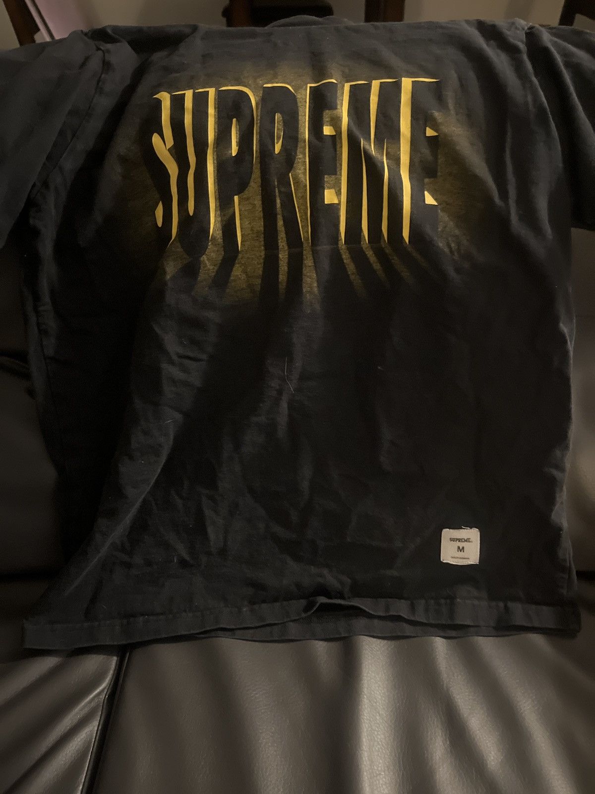 Supreme Black and yellow supreme shirt Size US M / EU 48-50 / 2 - 5 Thumbnail
