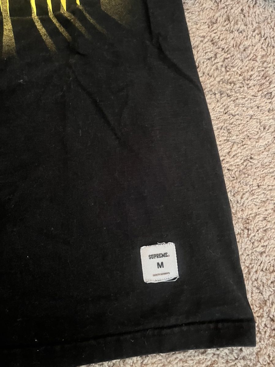 Supreme Black and yellow supreme shirt Size US M / EU 48-50 / 2 - 3 Thumbnail