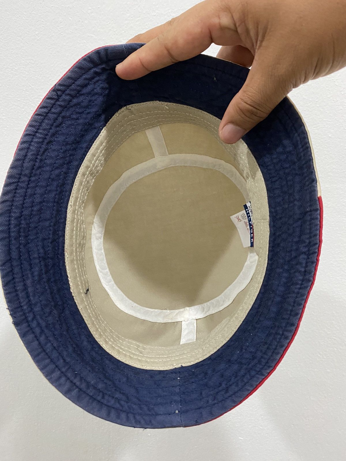 Tommy Hilfiger 🔥Vintage🔥 Tommy Hilfiger Authentic Logo Bucket Hat Size ONE SIZE - 5 Thumbnail