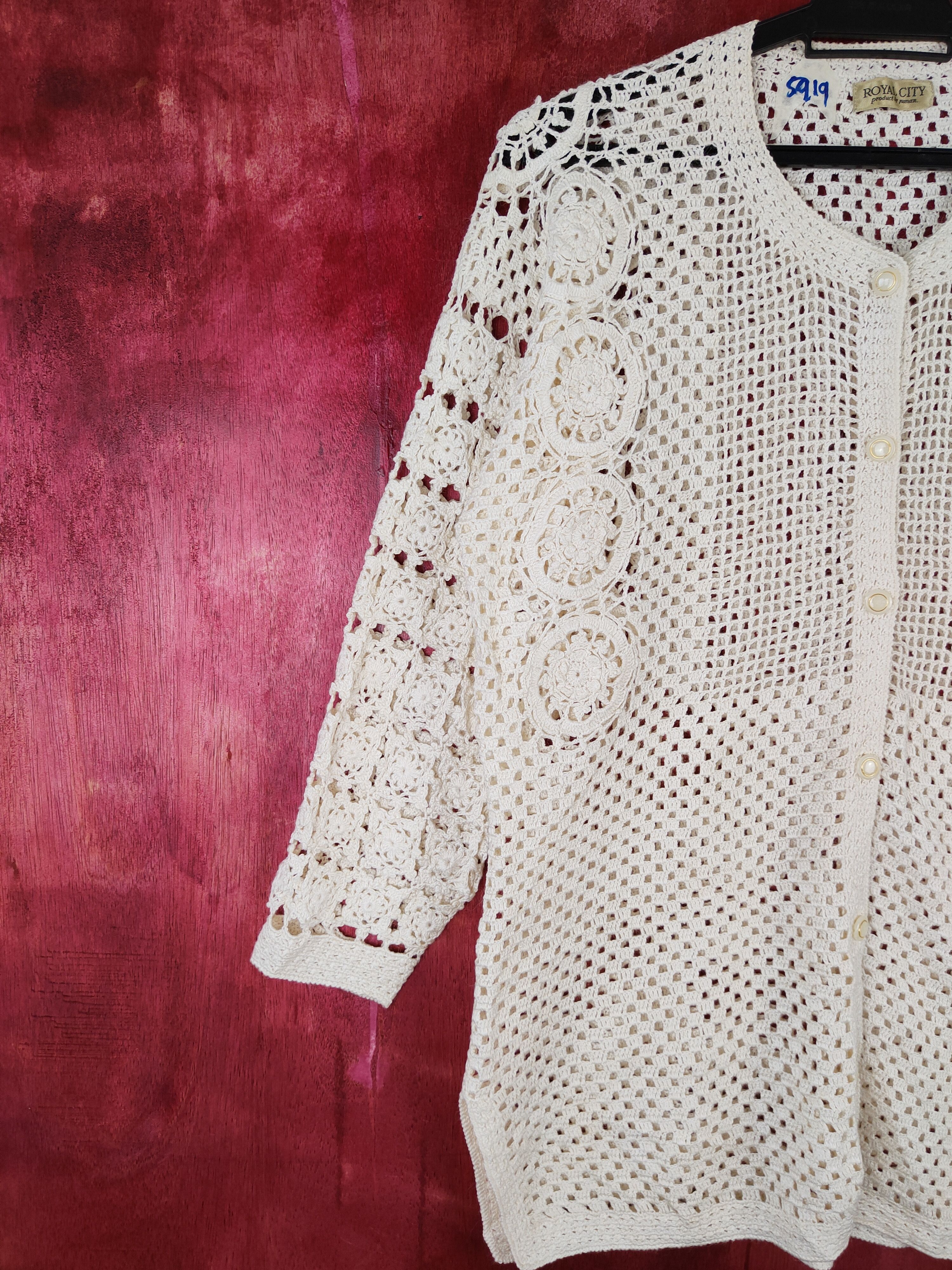 Vintage Royal City Cream crochet meshnet Knitwear Cardigan #5919 Size L / US 10 / IT 46 - 3 Thumbnail