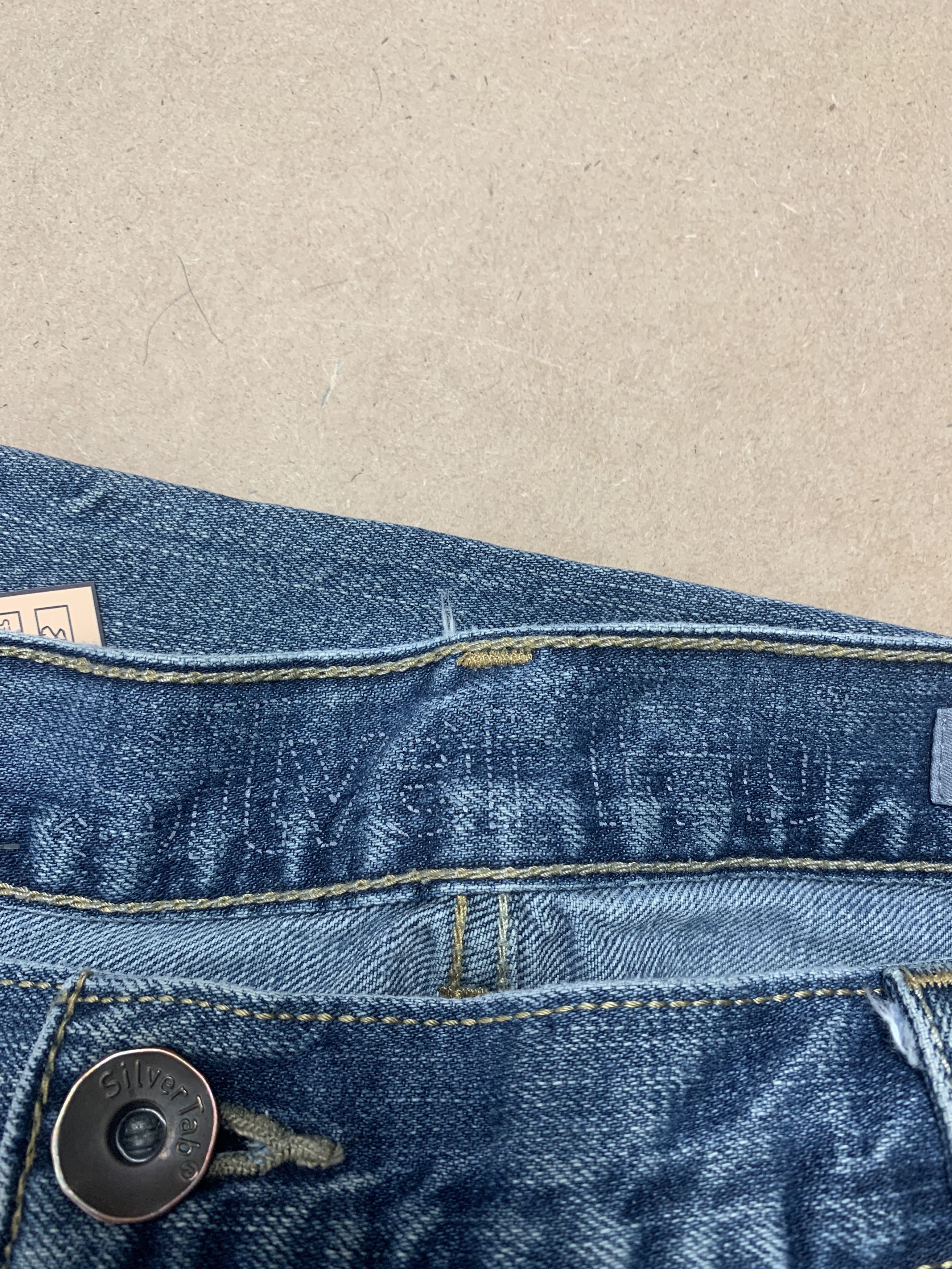 Levi's Vintage 90s Levis Baggy Tab Faded Jeans P0218 Size US 37 - 12 Thumbnail