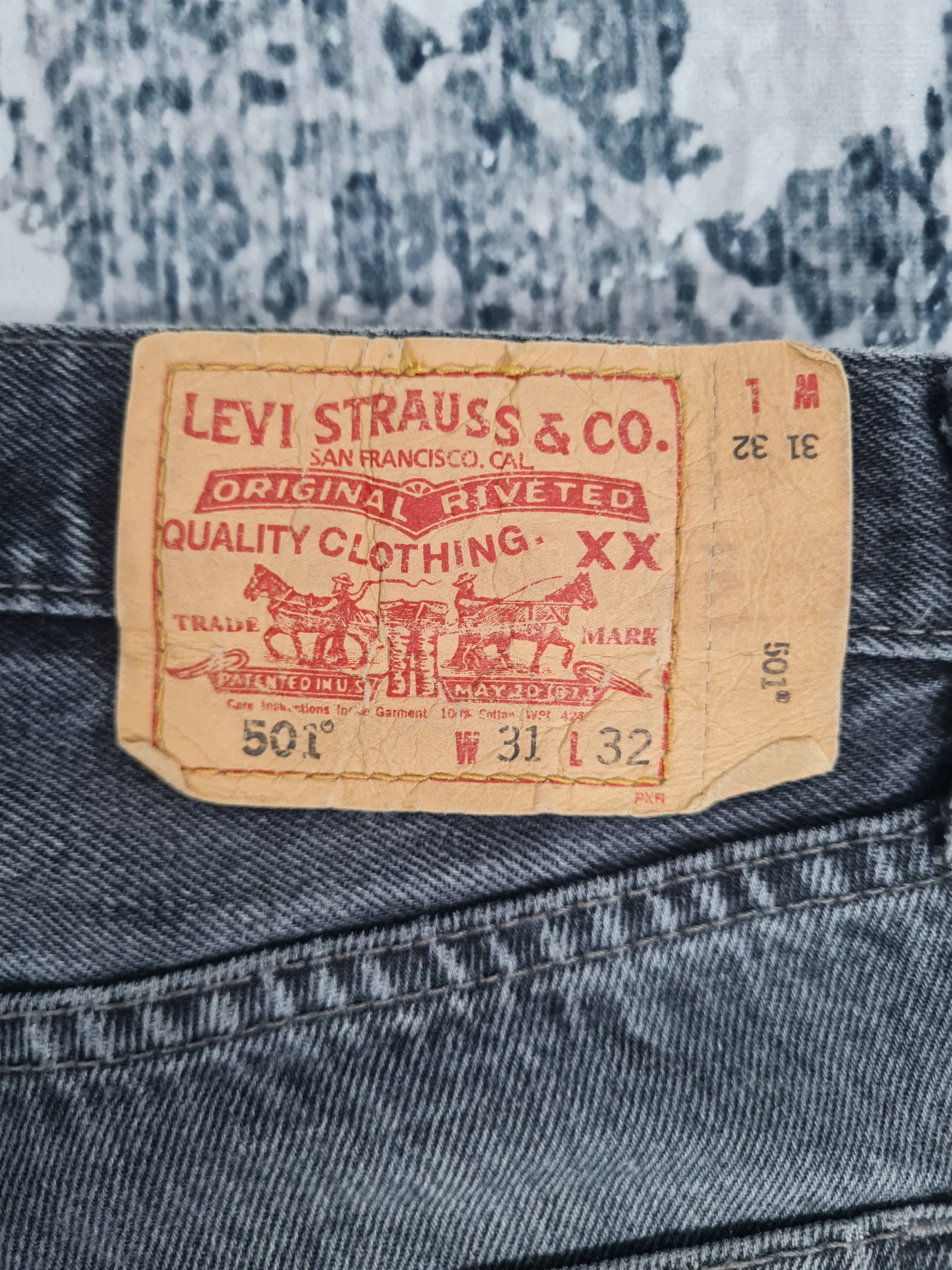 Levi's Vtg LEVIS 501 Super Black Faded Jeans L0298 Size 31x31.5 Size US 31 - 9 Thumbnail