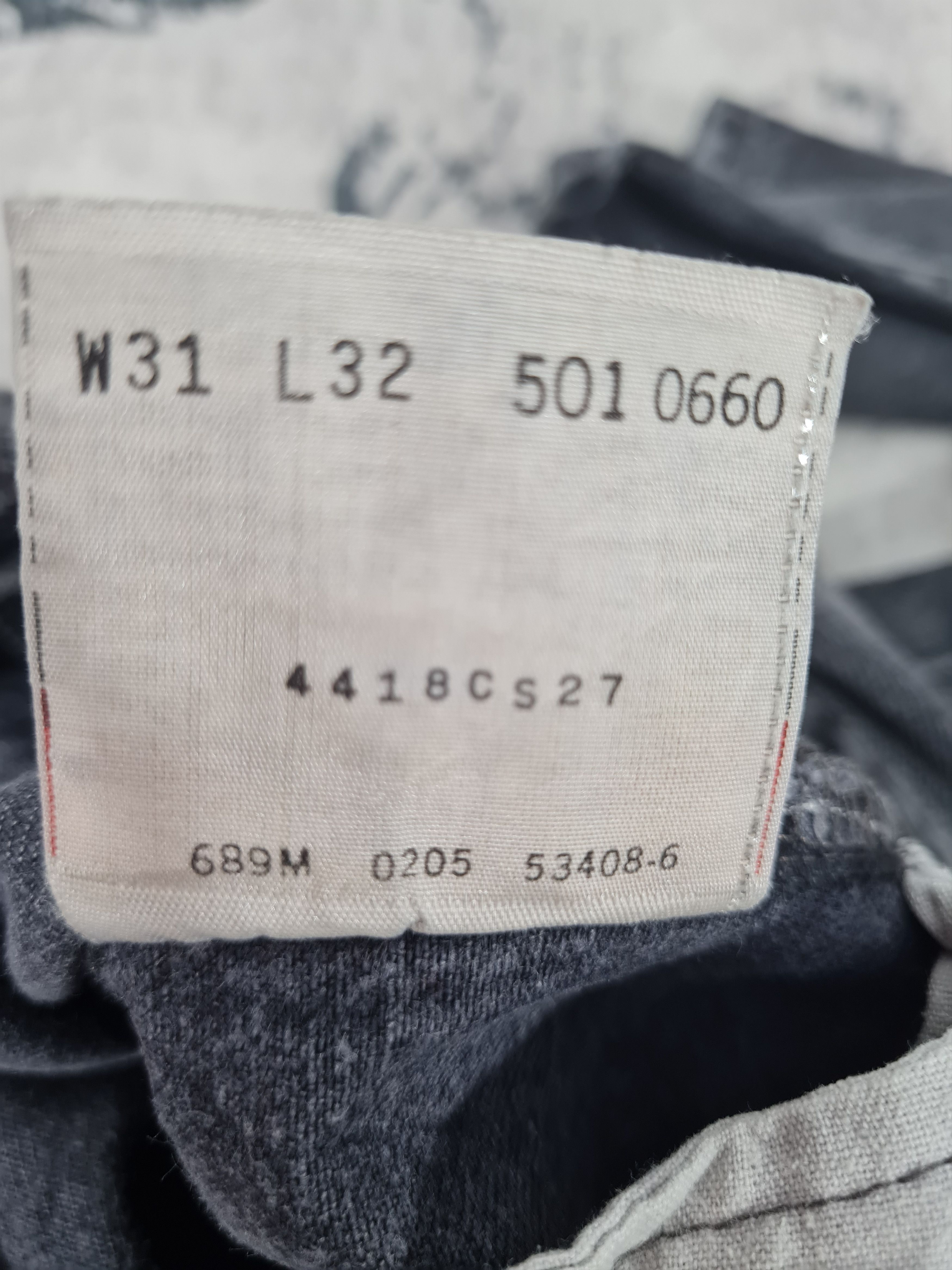 Levi's Vtg LEVIS 501 Super Black Faded Jeans L0298 Size 31x31.5 Size US 31 - 14 Thumbnail