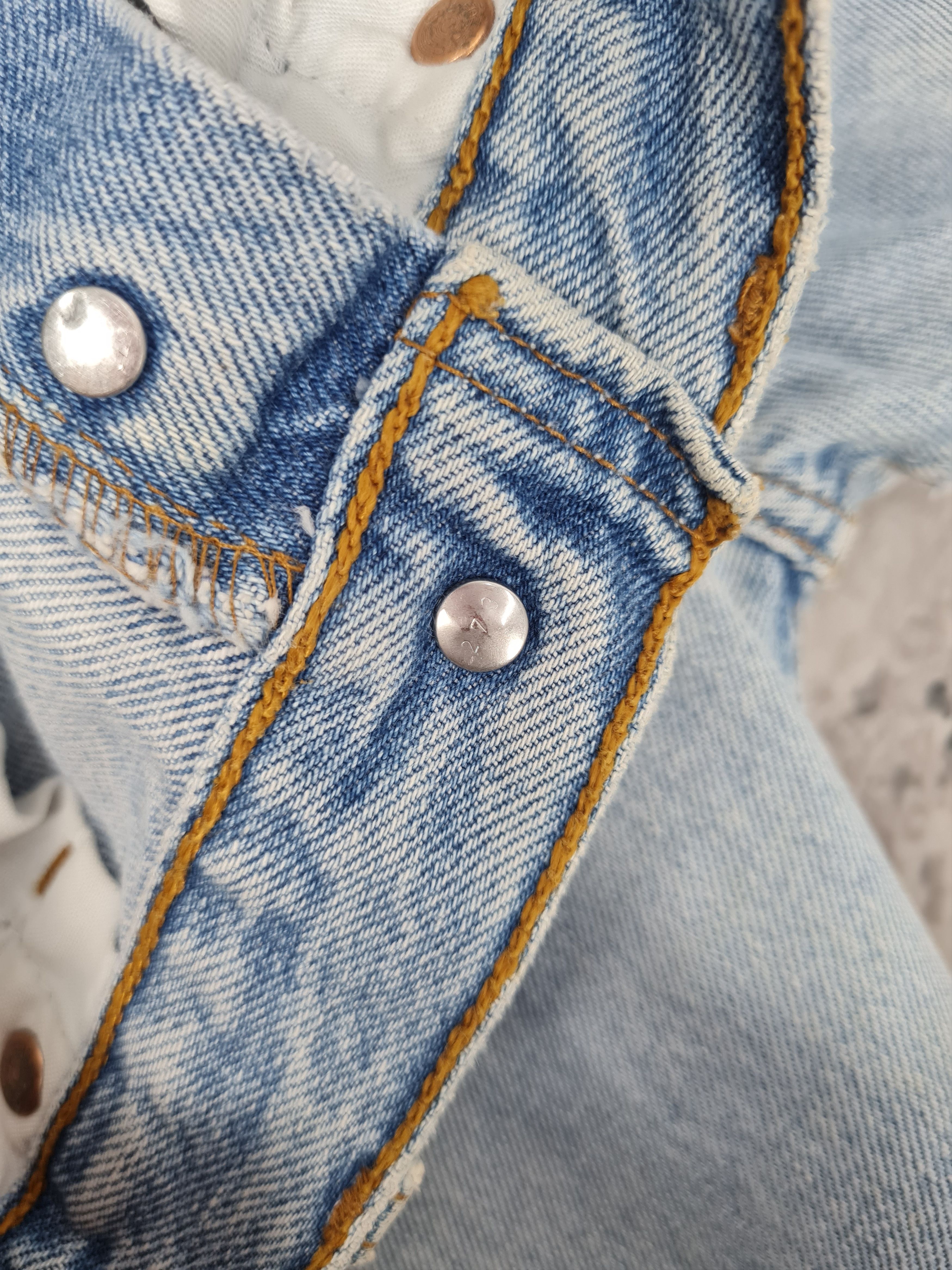 Levi's Vtg 90's LEVIS 501 Faded Distressed Jeans L0307 Size 30x30 Size US 30 / EU 46 - 12 Thumbnail
