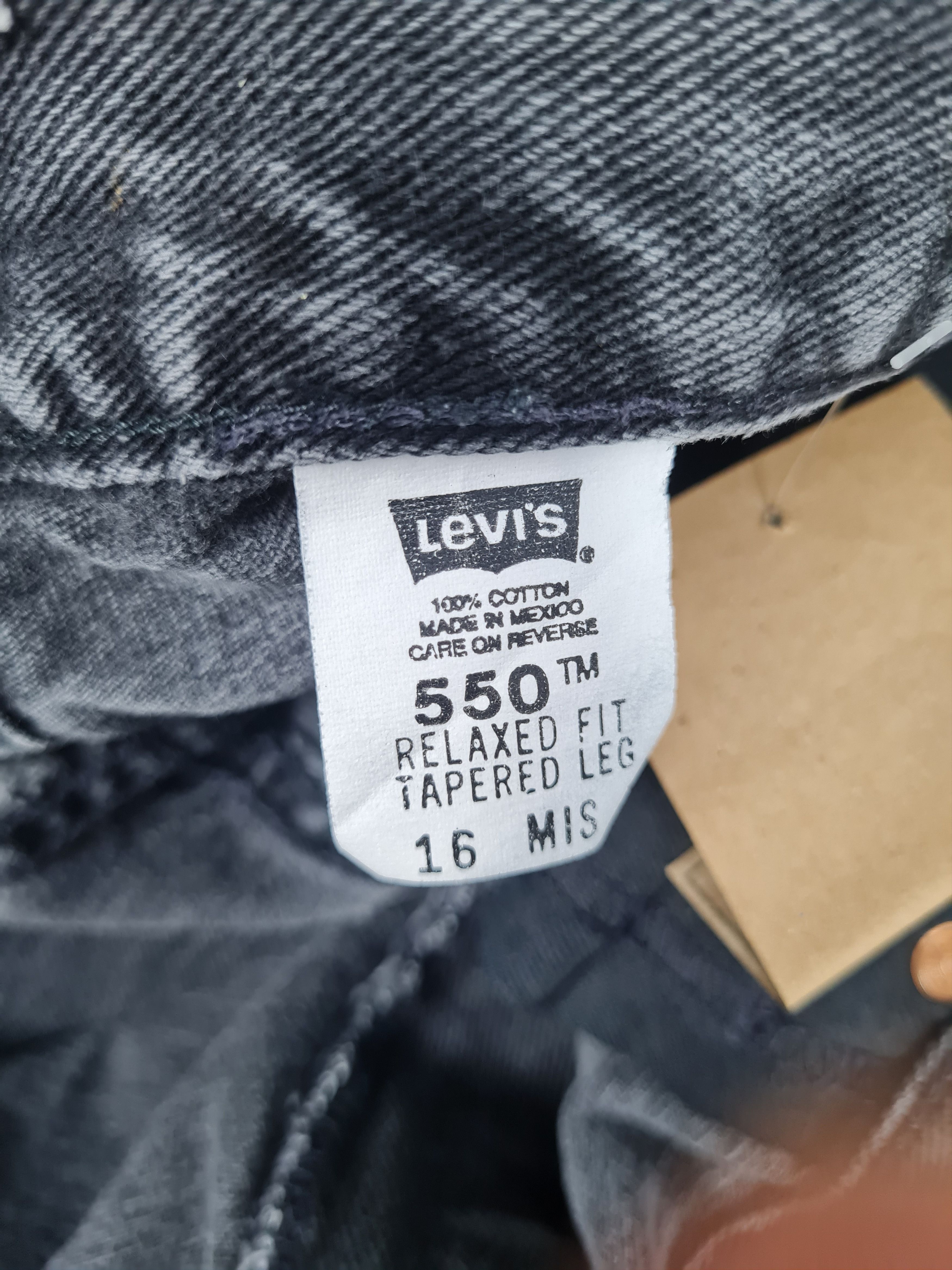 Levi's Vintage Clothing Vtg LEVIS 550 Faded Ripped Distressed Jeans L0310 Size 33x29 Size US 33 - 13 Thumbnail
