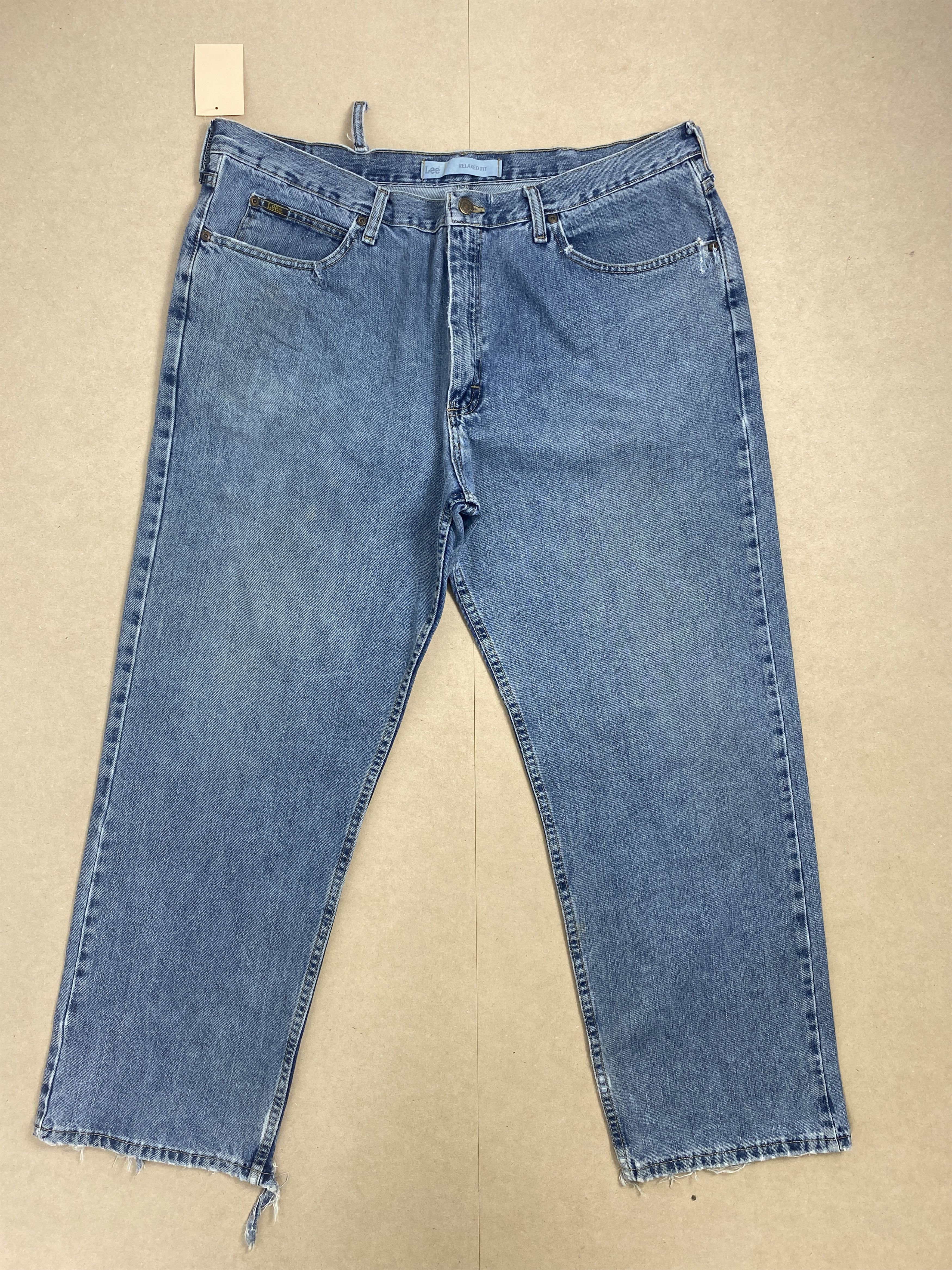 image of Lee Straight Cut Distressed Mid Wash Jeans in Midwash, Men's (Size 41)