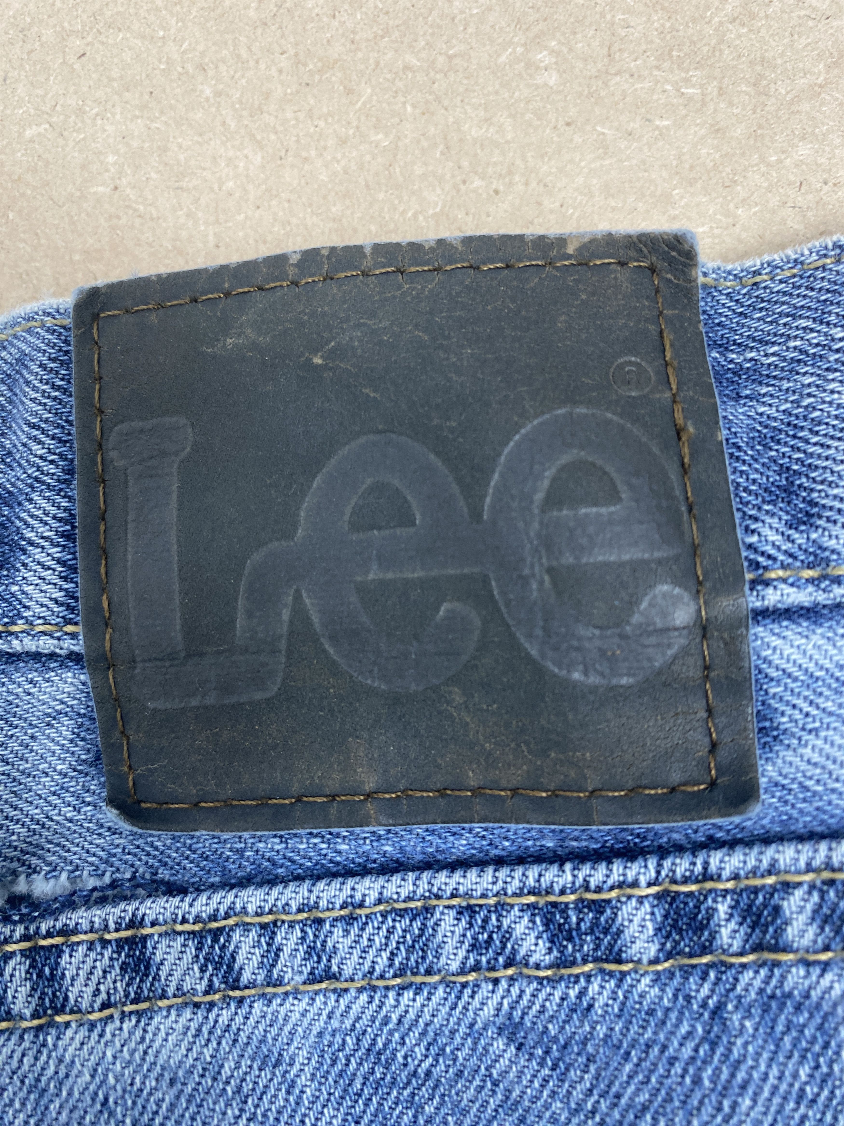Lee Vintage Lee Straight Cut Distressed Mid Wash Jeans Size US 41 - 11 Thumbnail