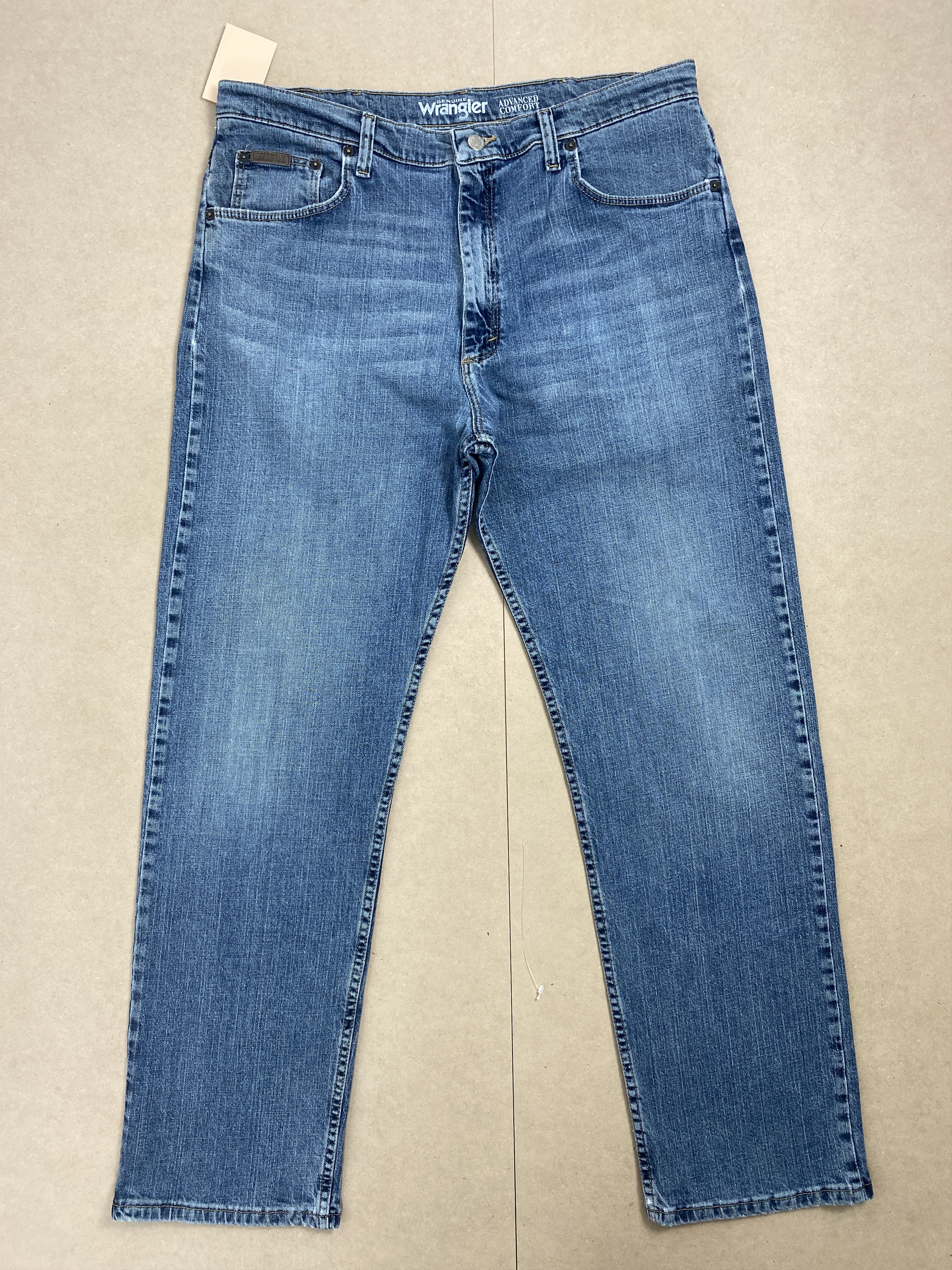 Vintage Vintage Wrangler Slim Fit Faded Blue Jeans Size US 36 / EU 52 - 1 Thumbnail