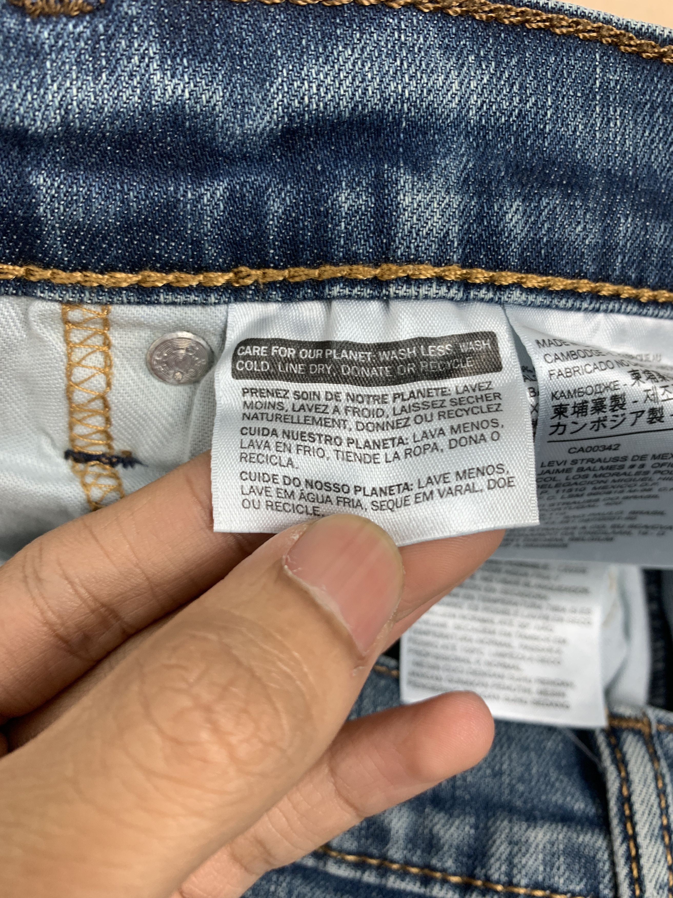 Levi's × Vintage Vintage Levis 541 Mid Skinny Faded Blue Jeans Size US 42 / EU 58 - 13 Thumbnail