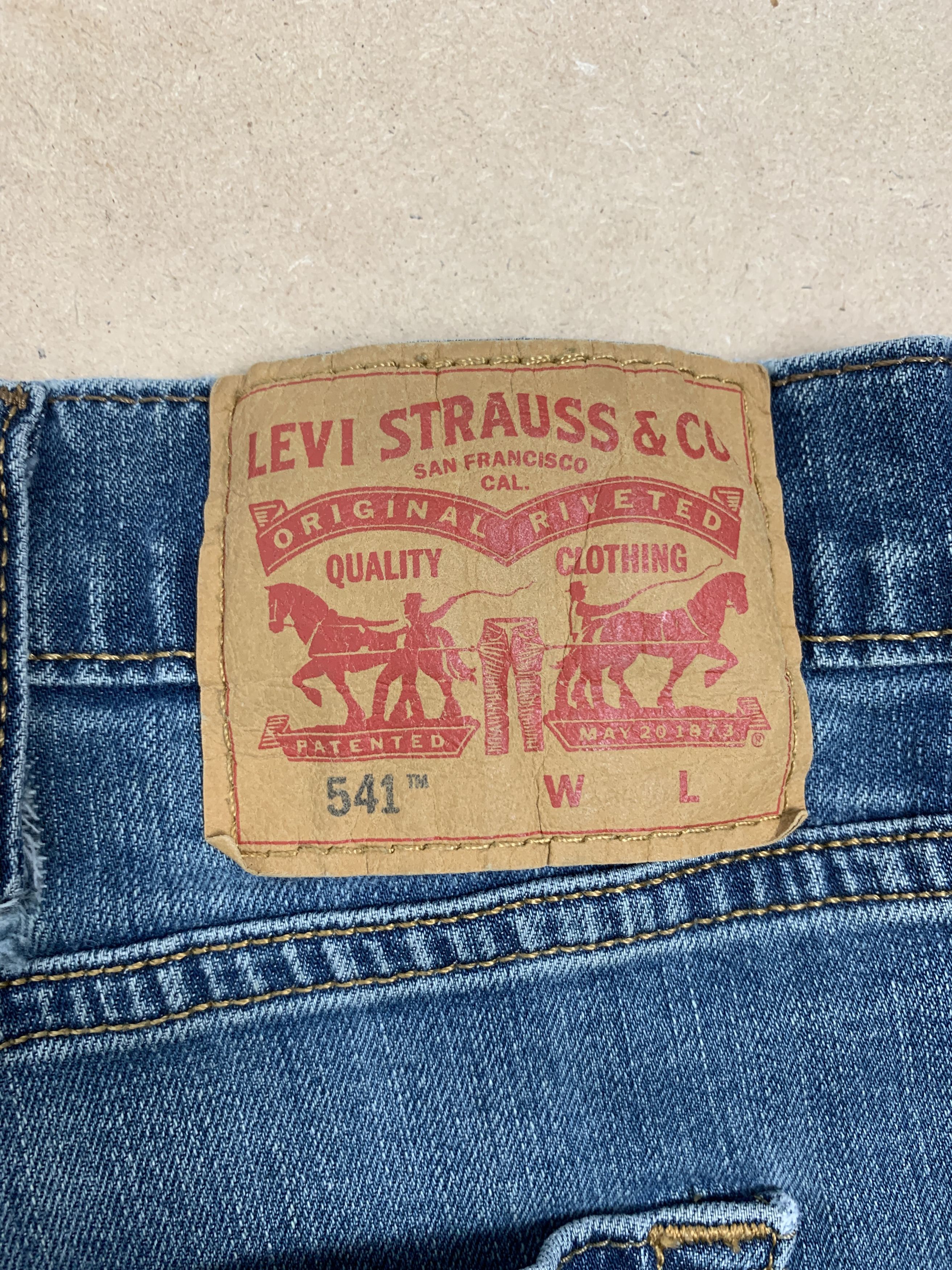 Levi's × Vintage Vintage Levis 541 Mid Skinny Faded Blue Jeans Size US 42 / EU 58 - 9 Thumbnail