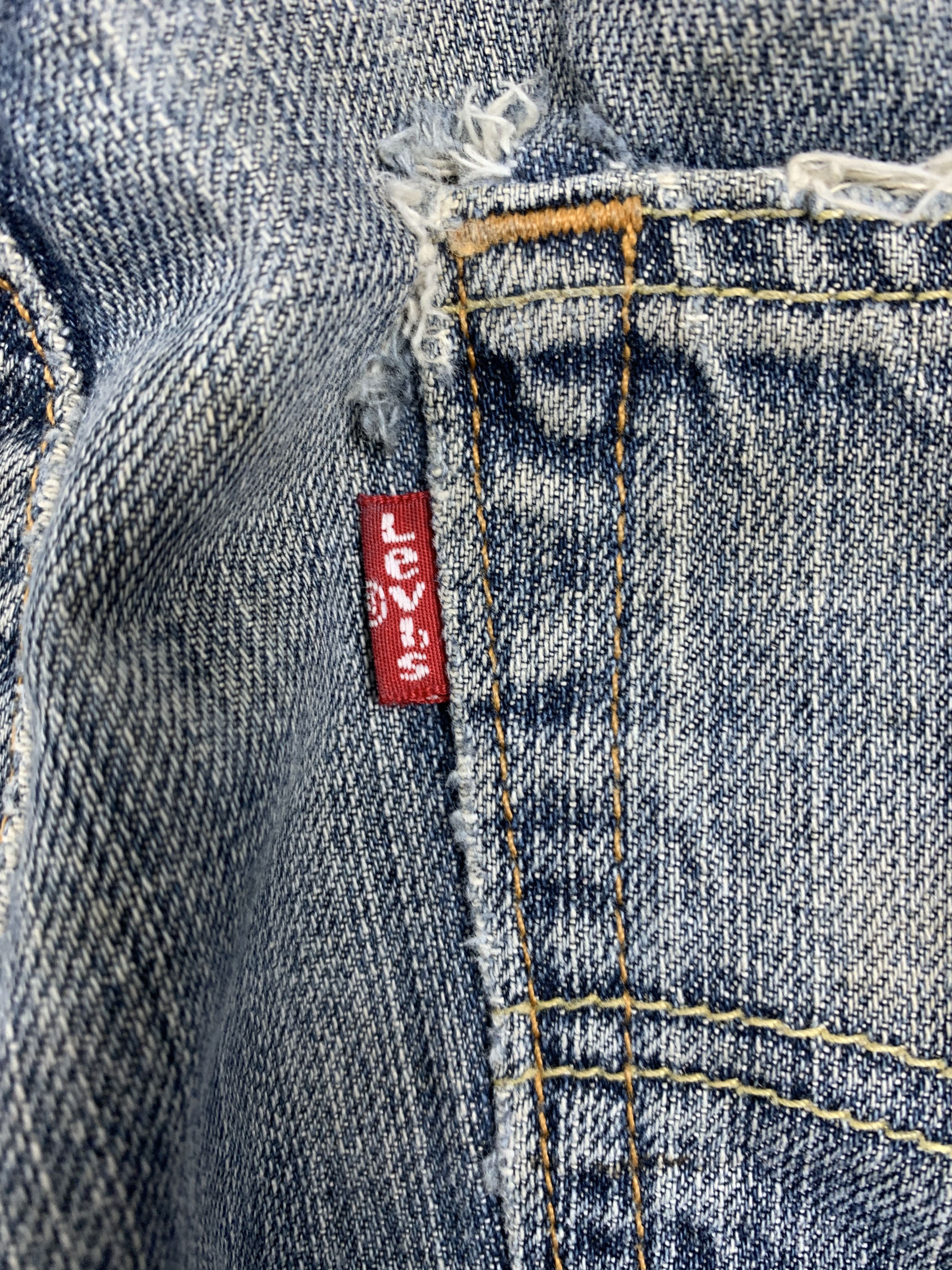 Levi's Vintage Levis 559 Straight Cut Distressed Blue Jeans Size US 32 / EU 48 - 13 Thumbnail