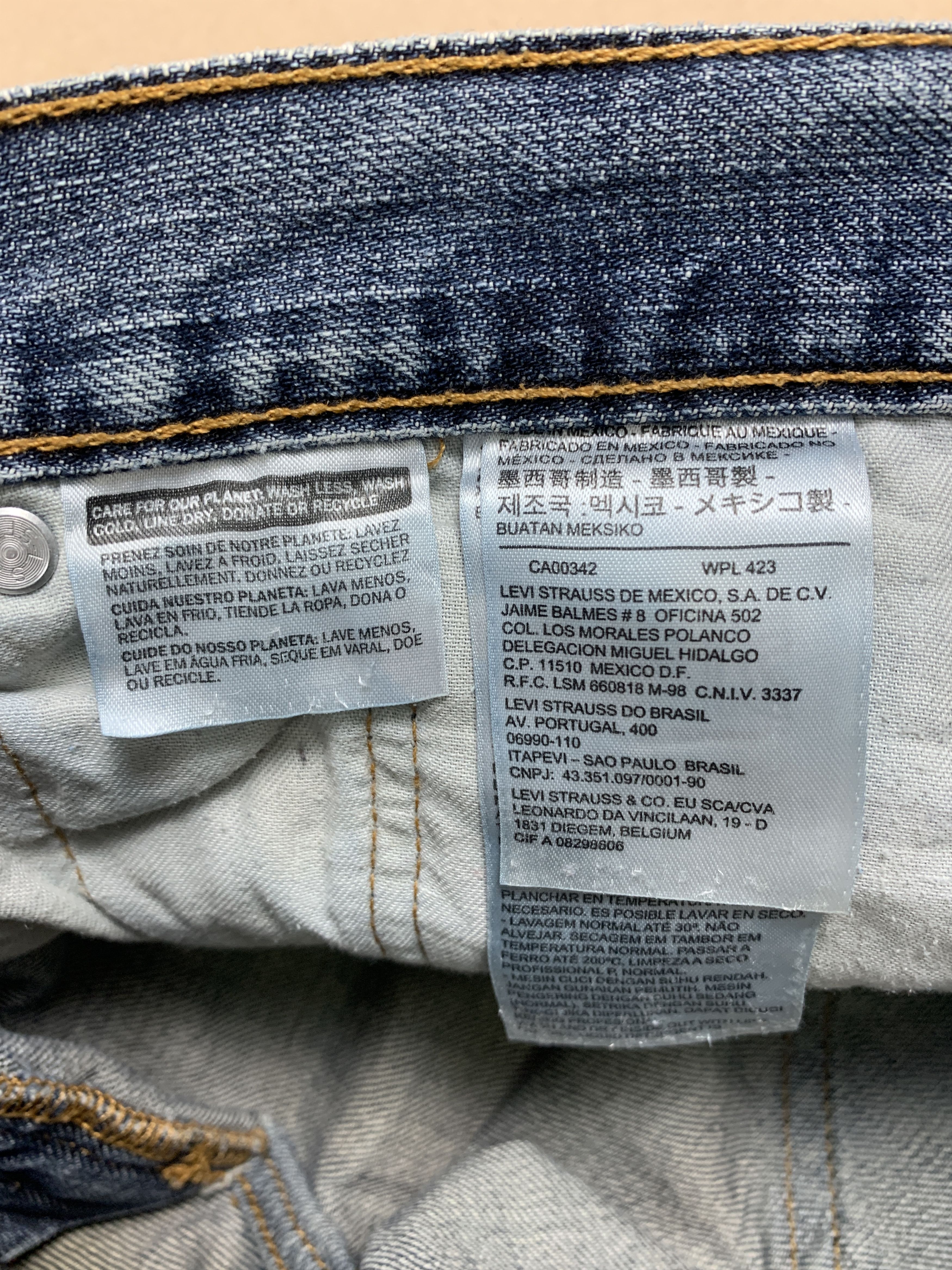 Levi's Vintage Levis 559 Straight Cut Distressed Blue Jeans Size US 32 / EU 48 - 15 Thumbnail