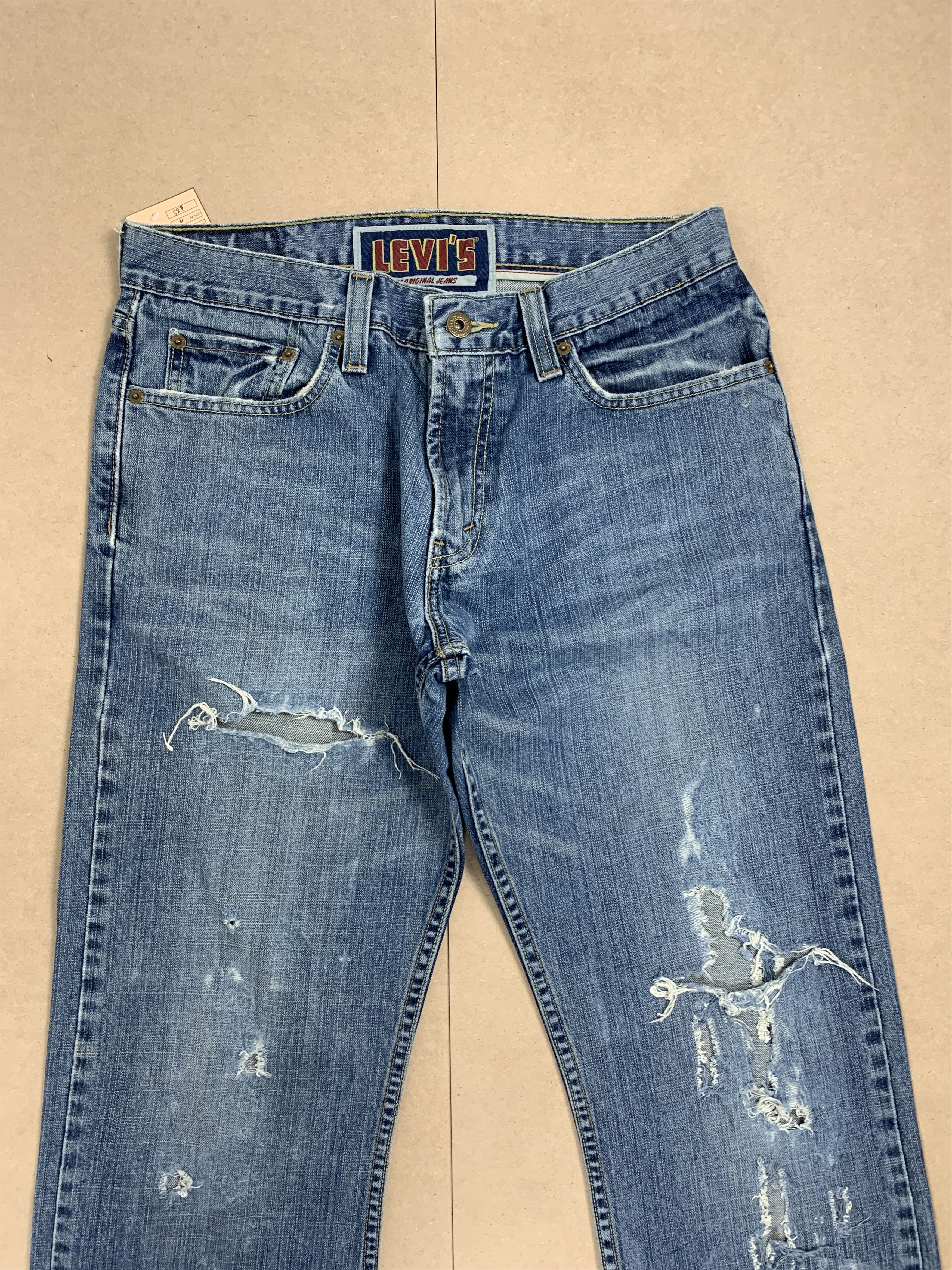 Levi's Vintage Levis 527 Boot Cut Distressed Faded Mid Wash Jeans Size US 31 - 2 Thumbnail