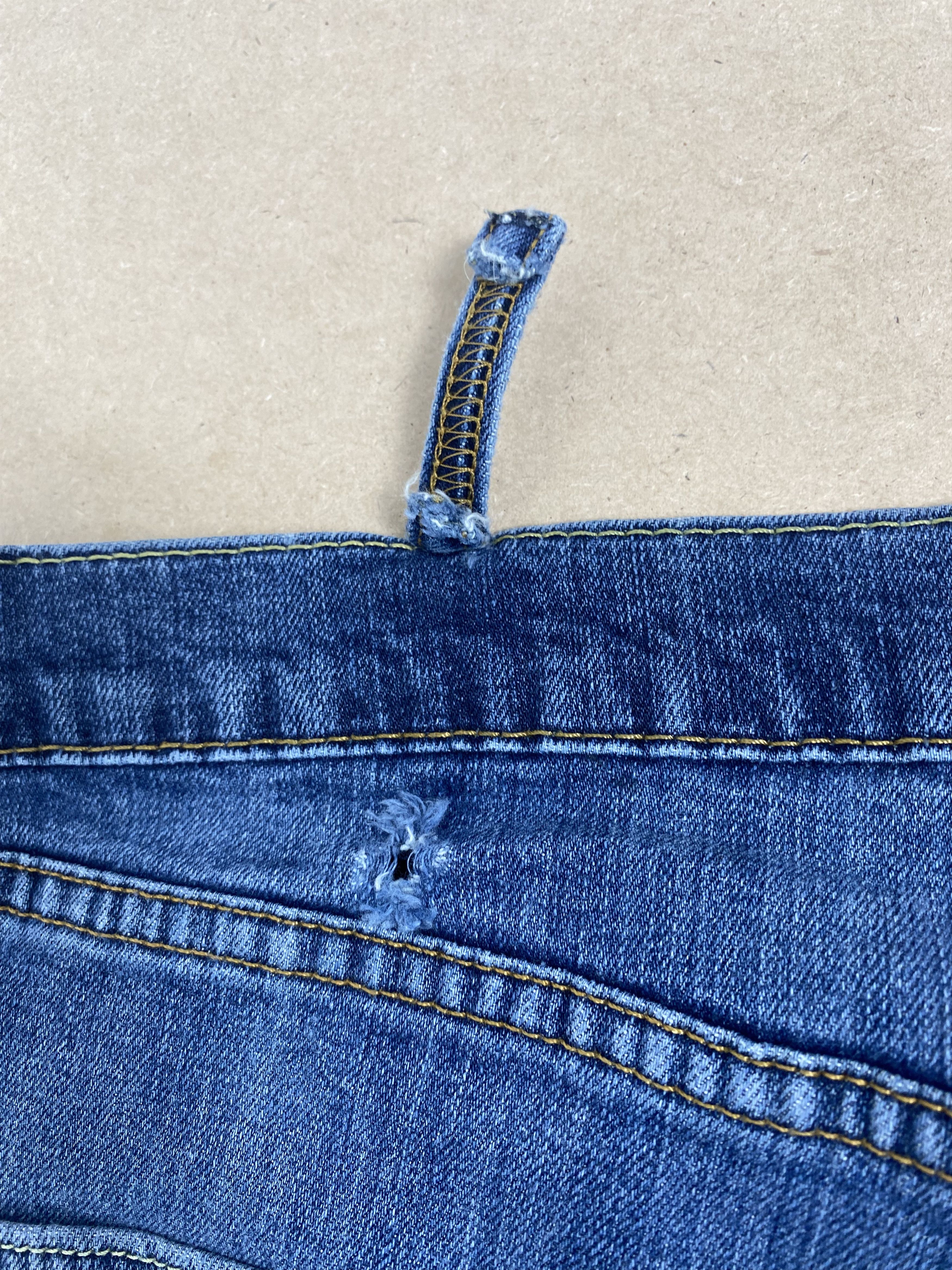 Levi's Vintage Levis 505 Straight Cut Faded Jeans P0412 Size US 36 / EU 52 - 7 Thumbnail